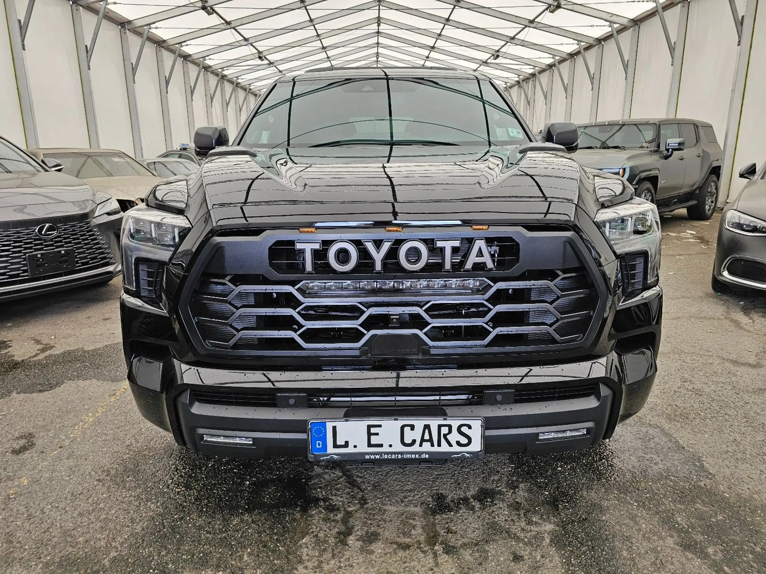 Toyota - Sequoia