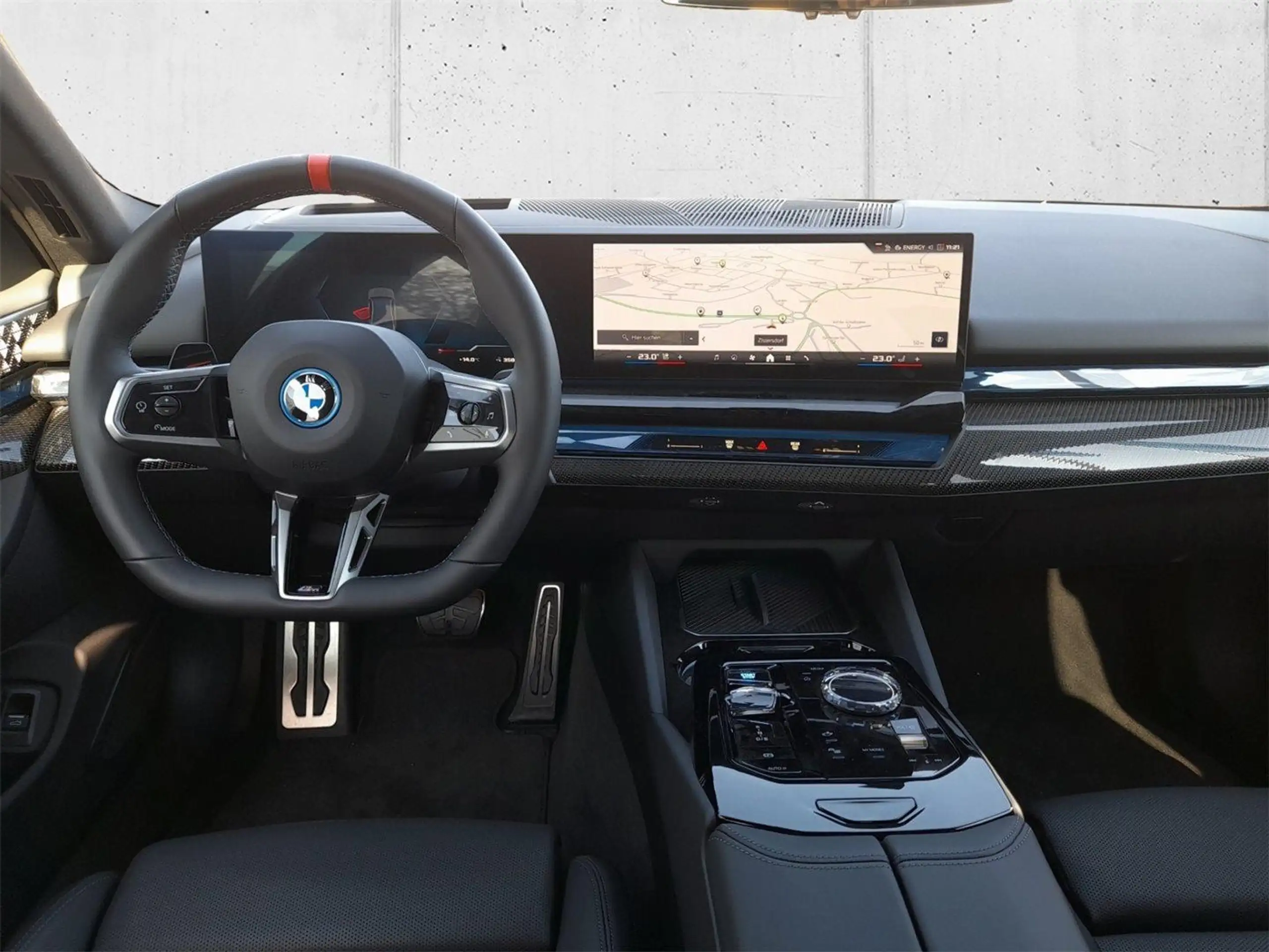 BMW - i5