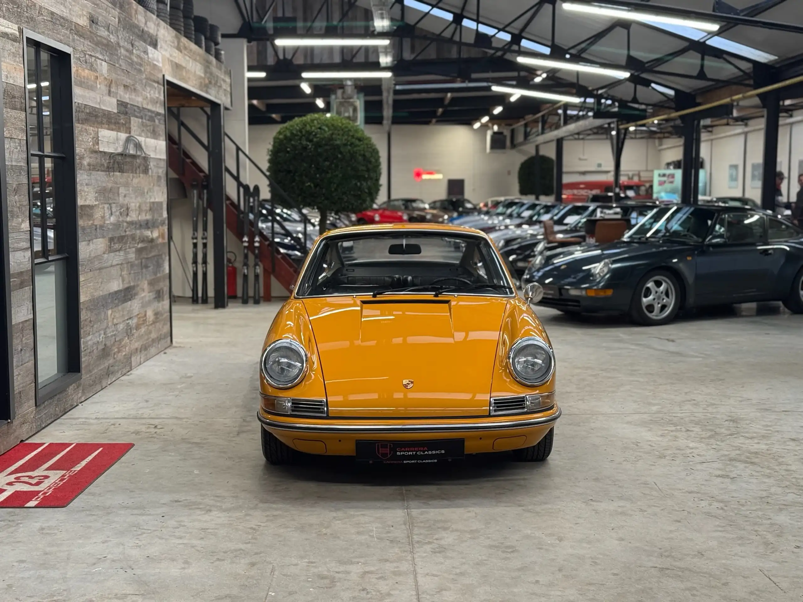 Porsche - 911