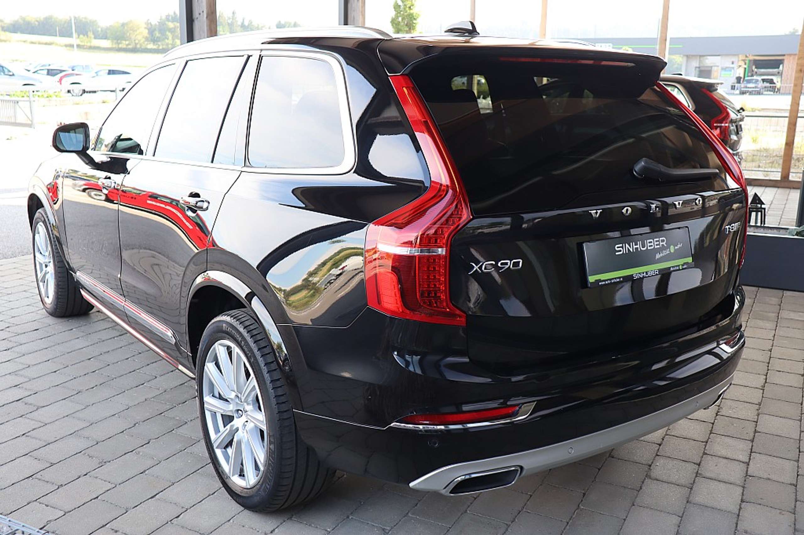 Volvo - XC90