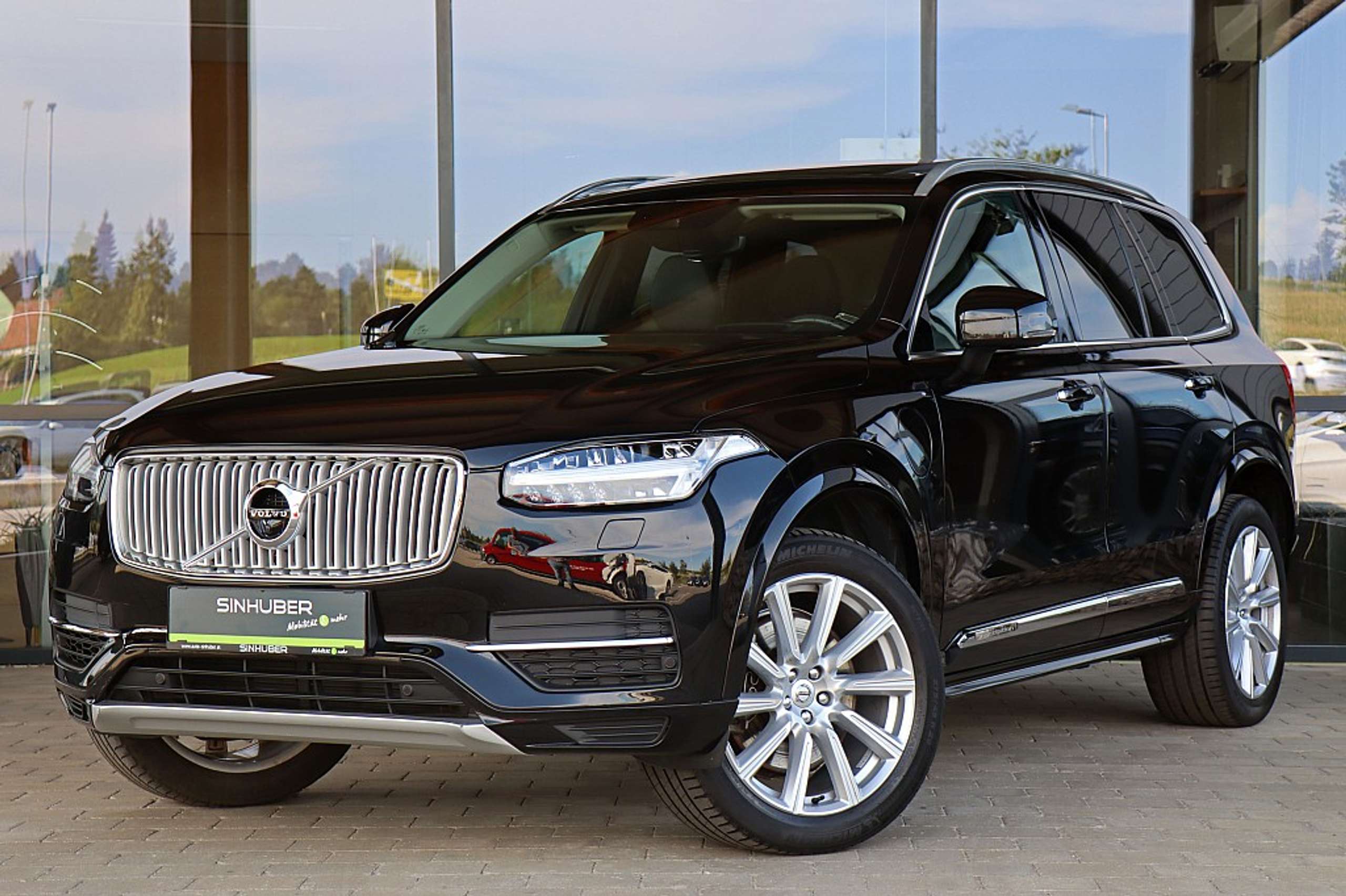 Volvo - XC90