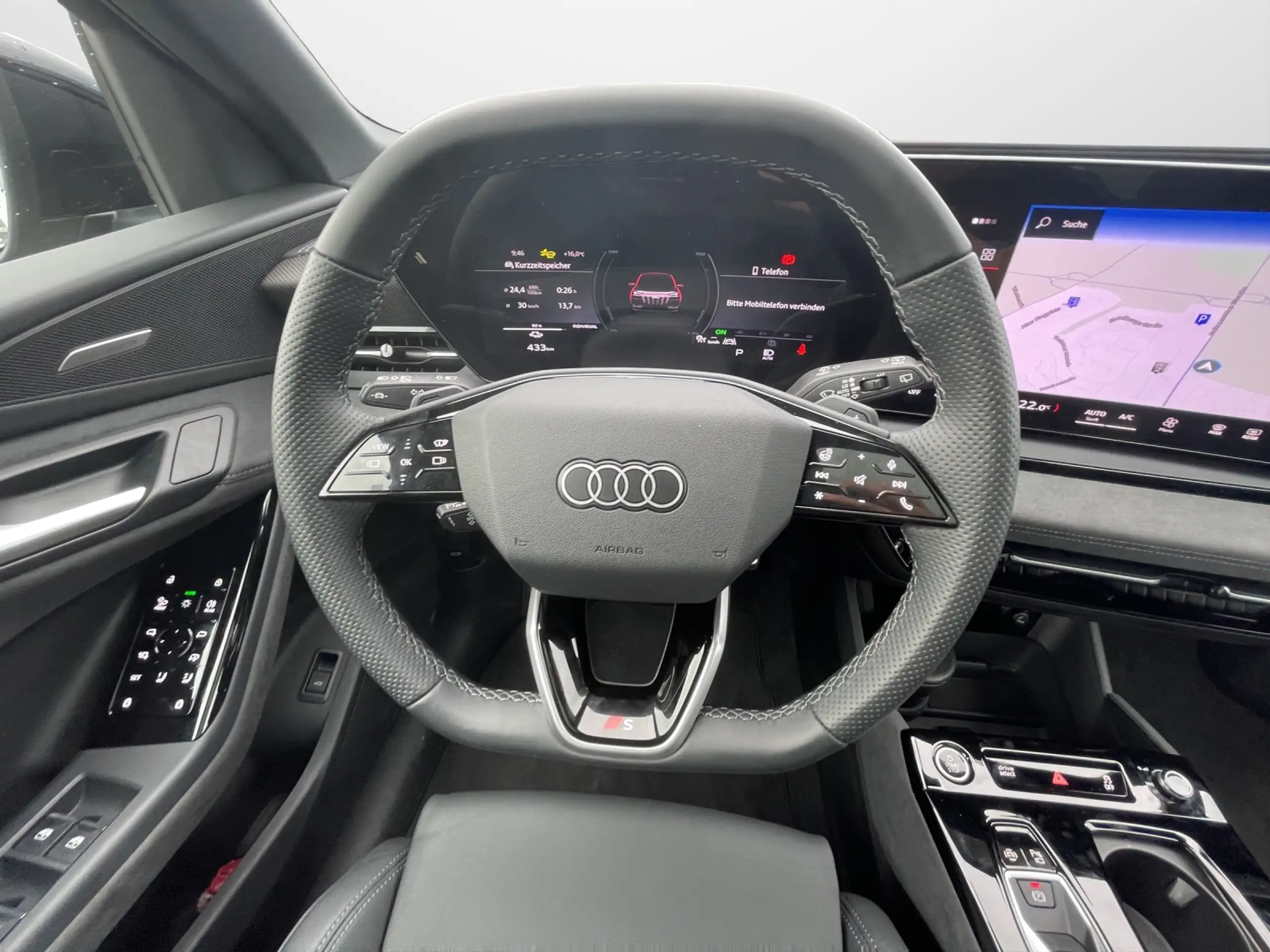 Audi - Q6