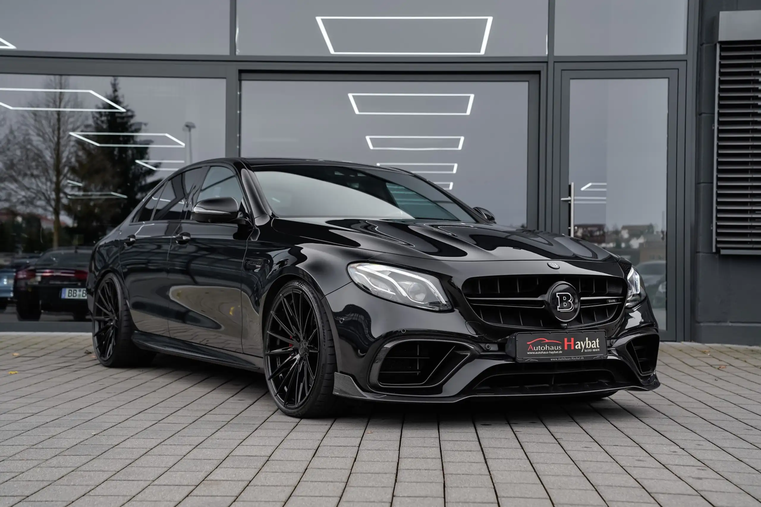 Mercedes-Benz - E 63 AMG