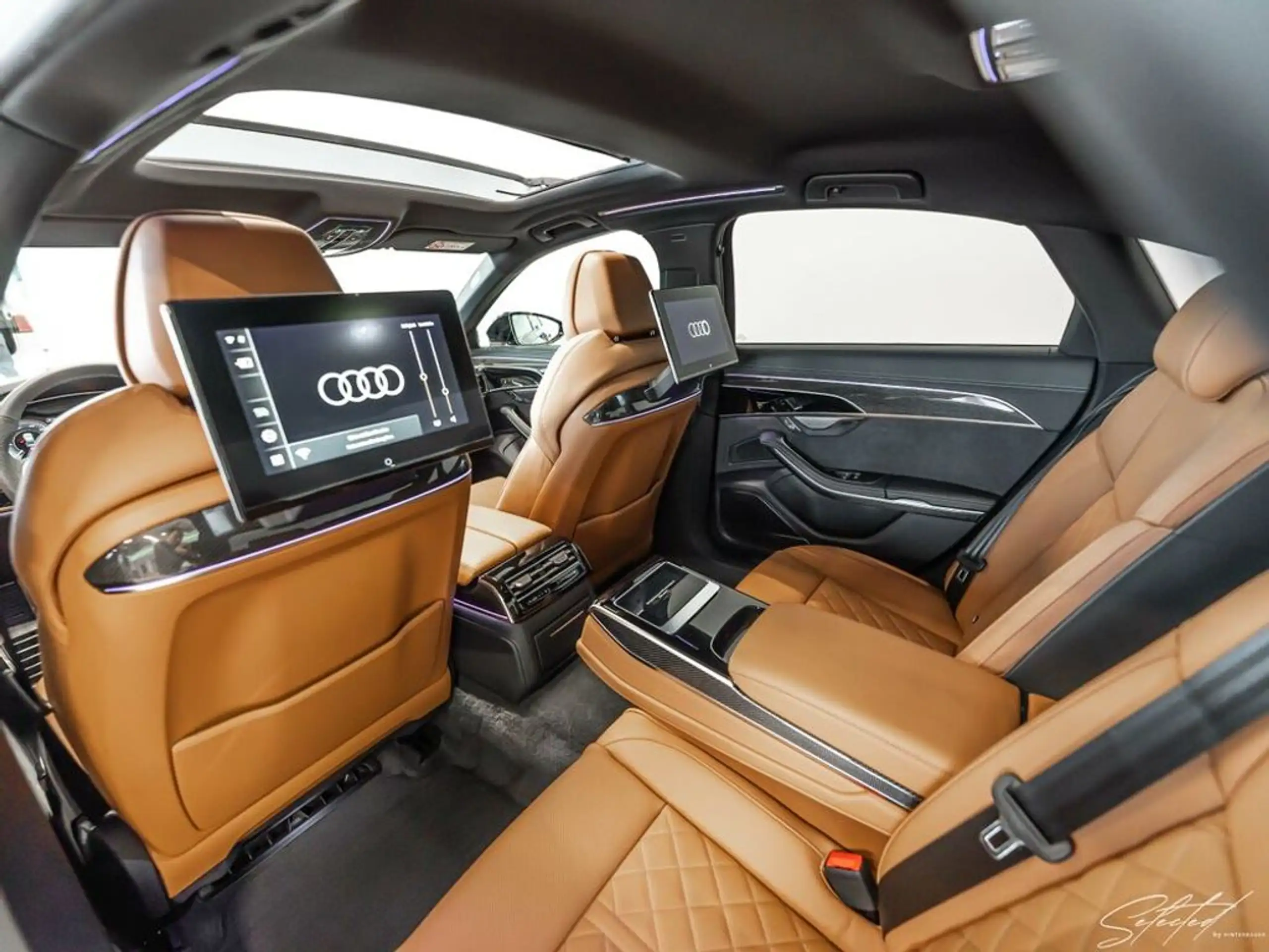 Audi - A8