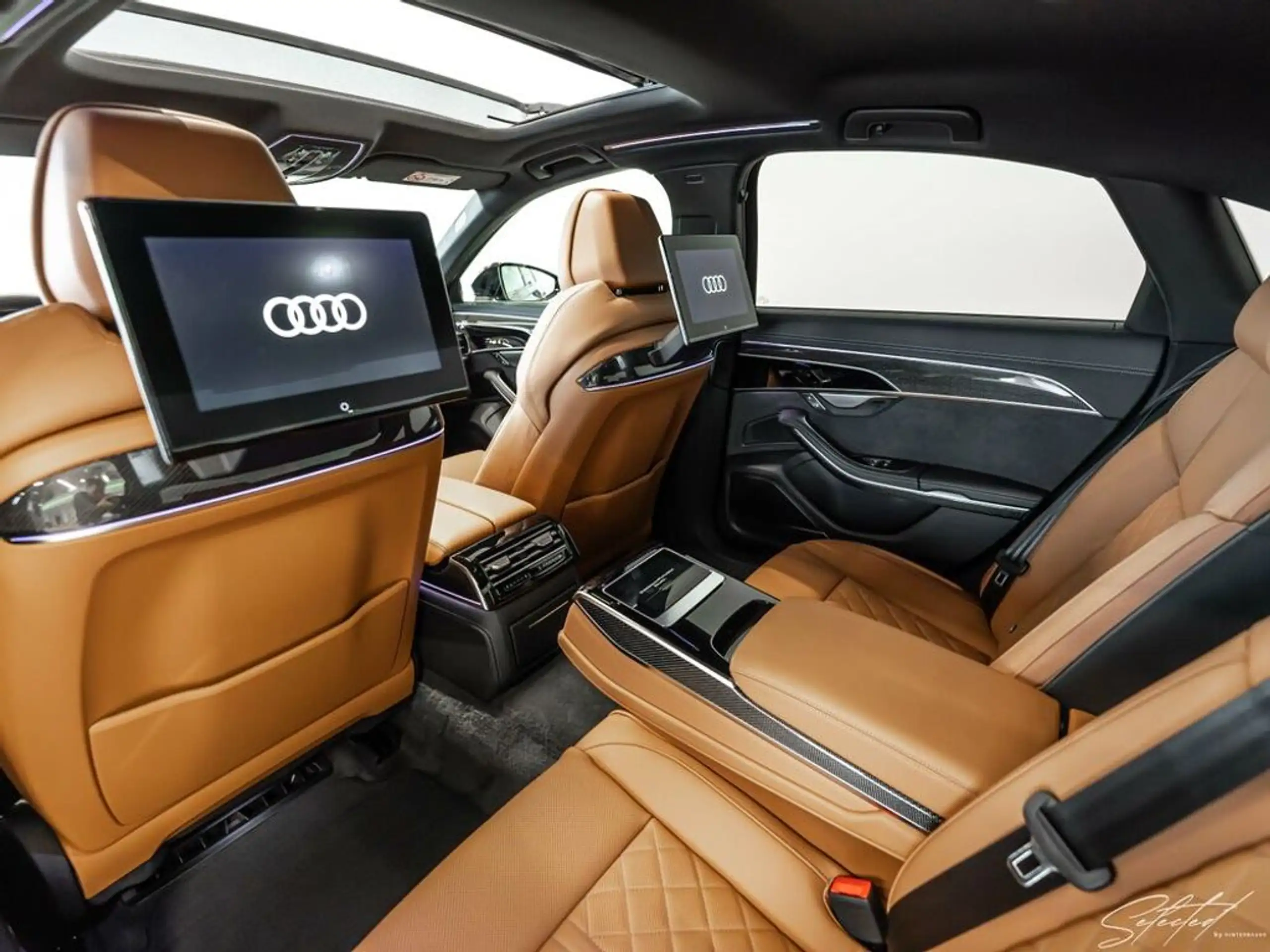 Audi - A8