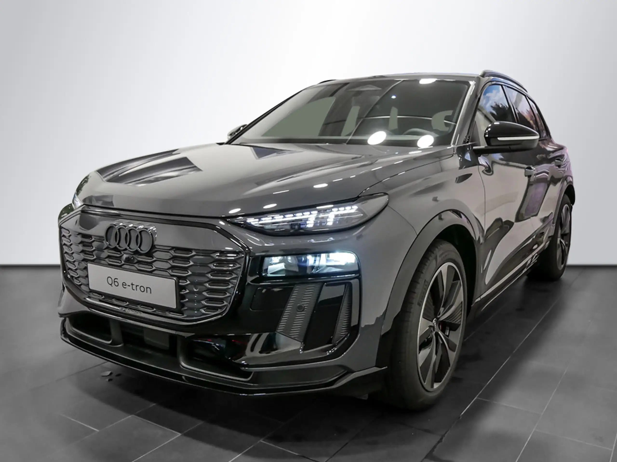 Audi - SQ6