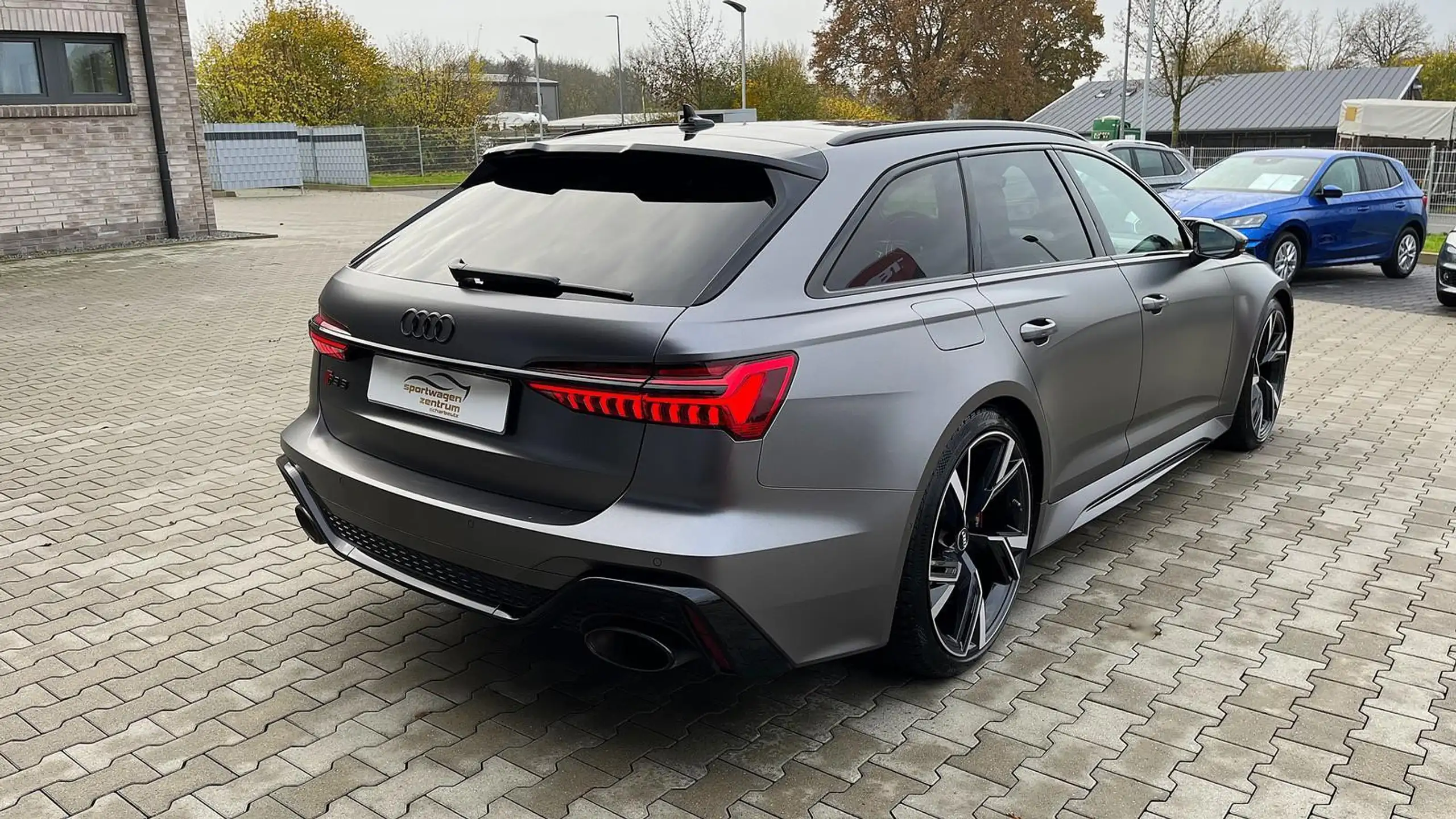 Audi - RS6