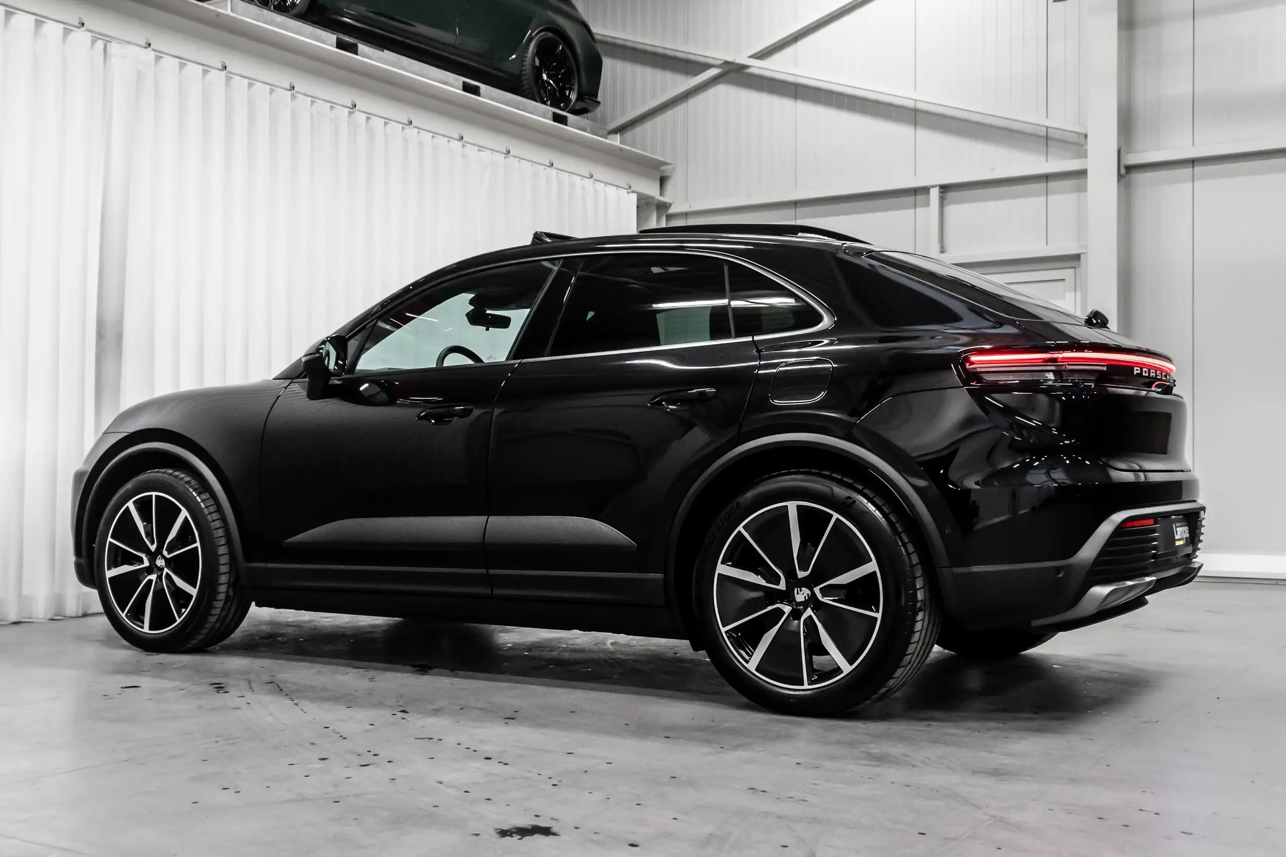 Porsche - Macan