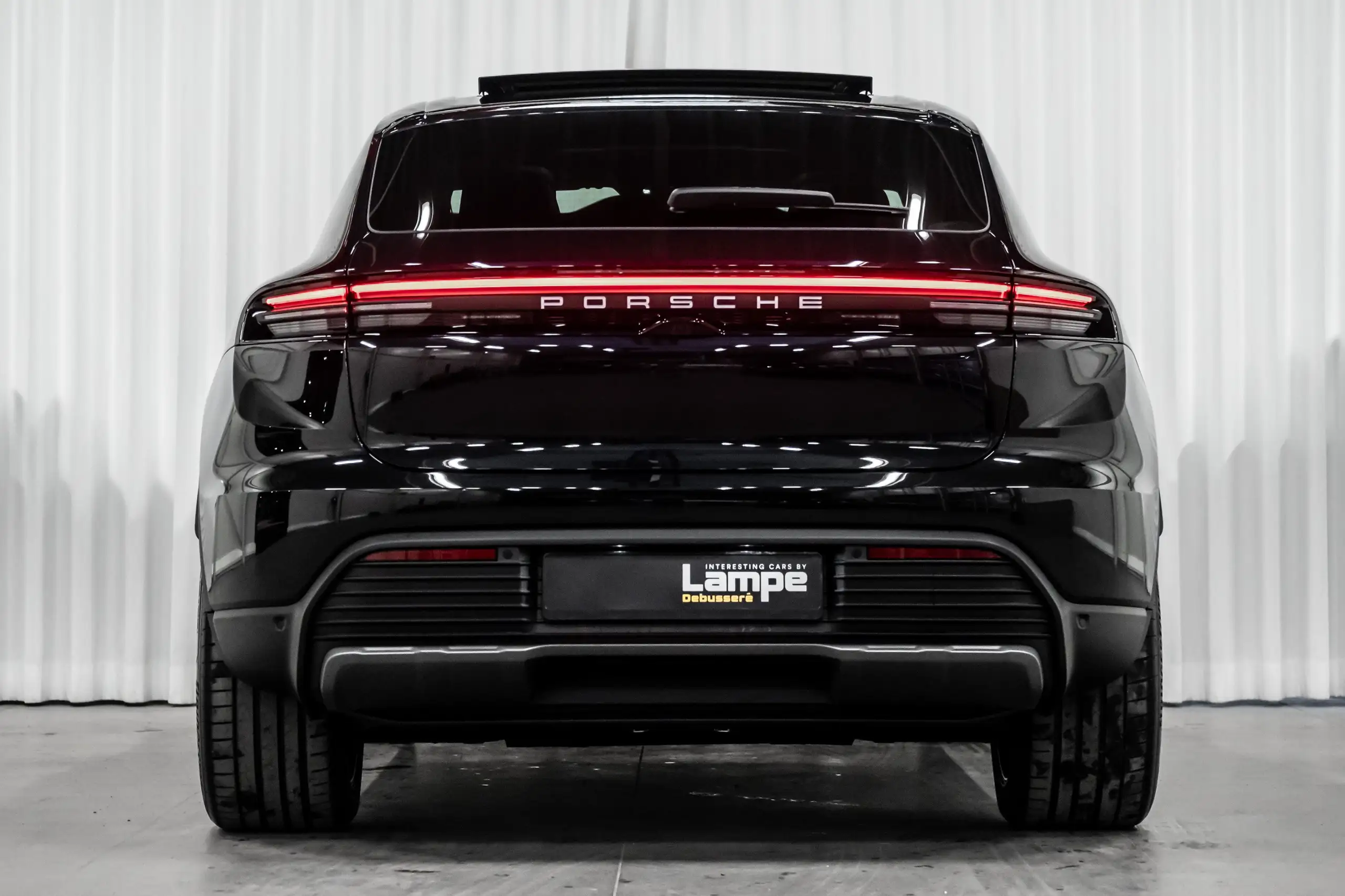 Porsche - Macan