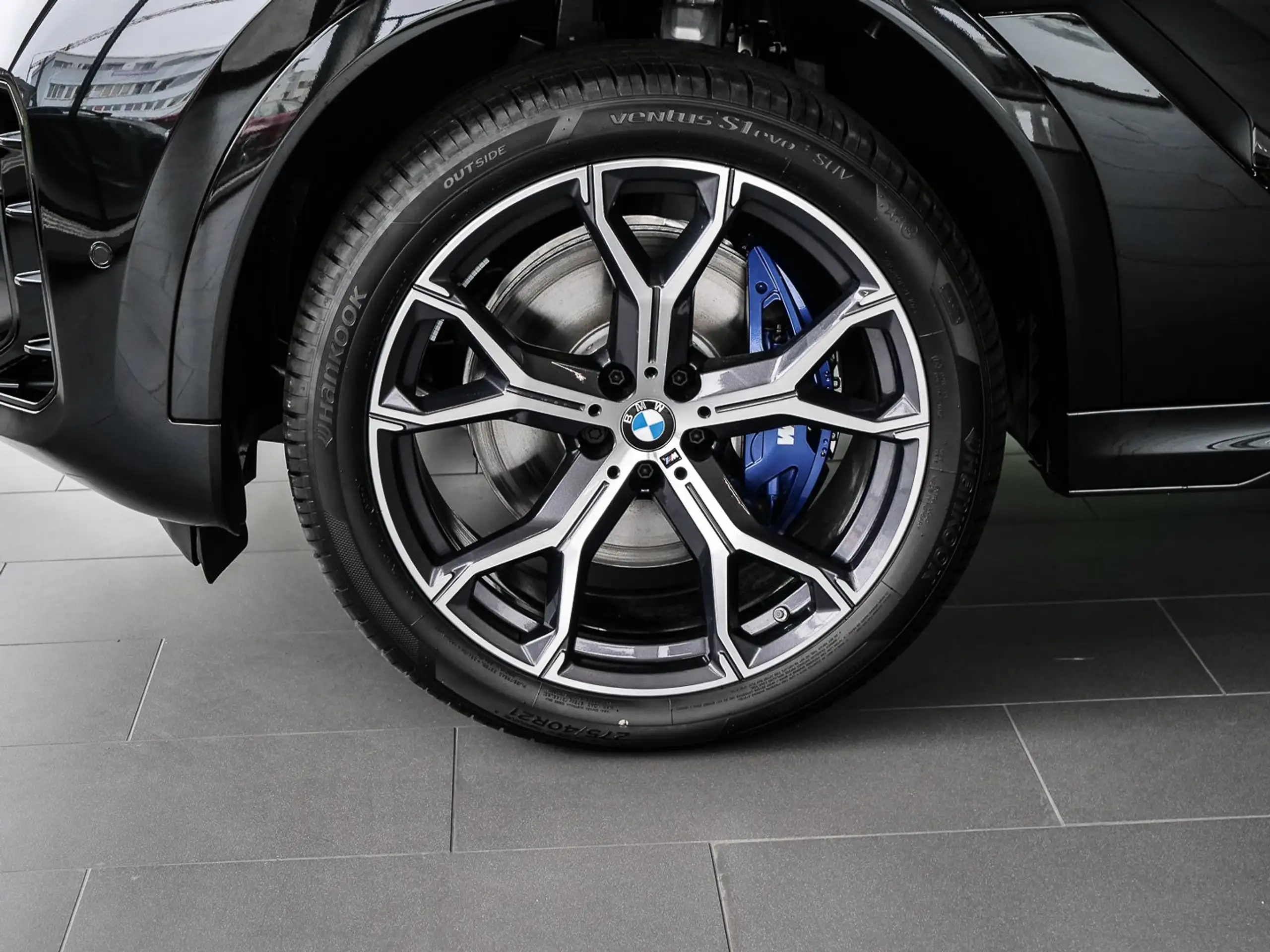 BMW - X6