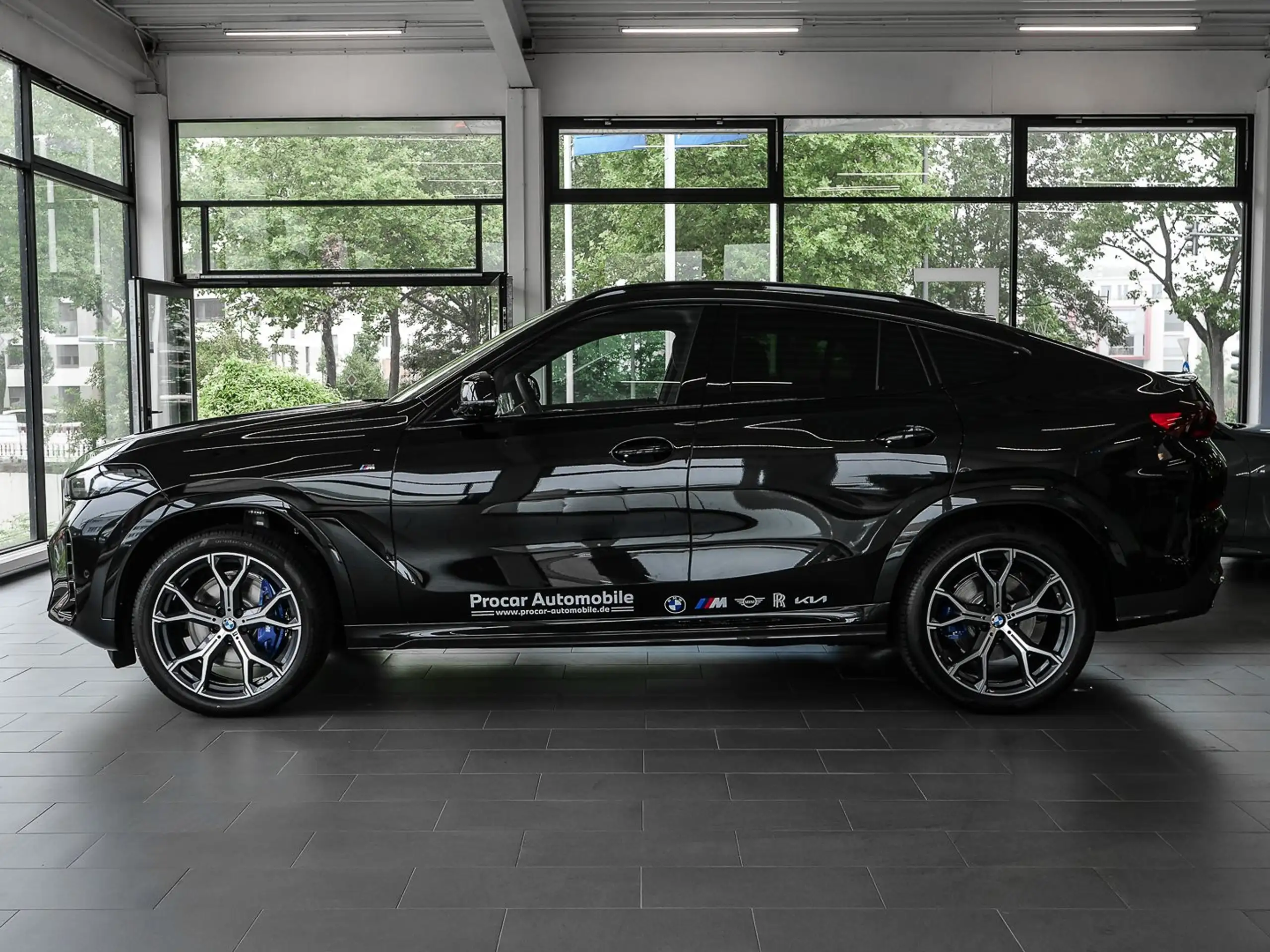 BMW - X6