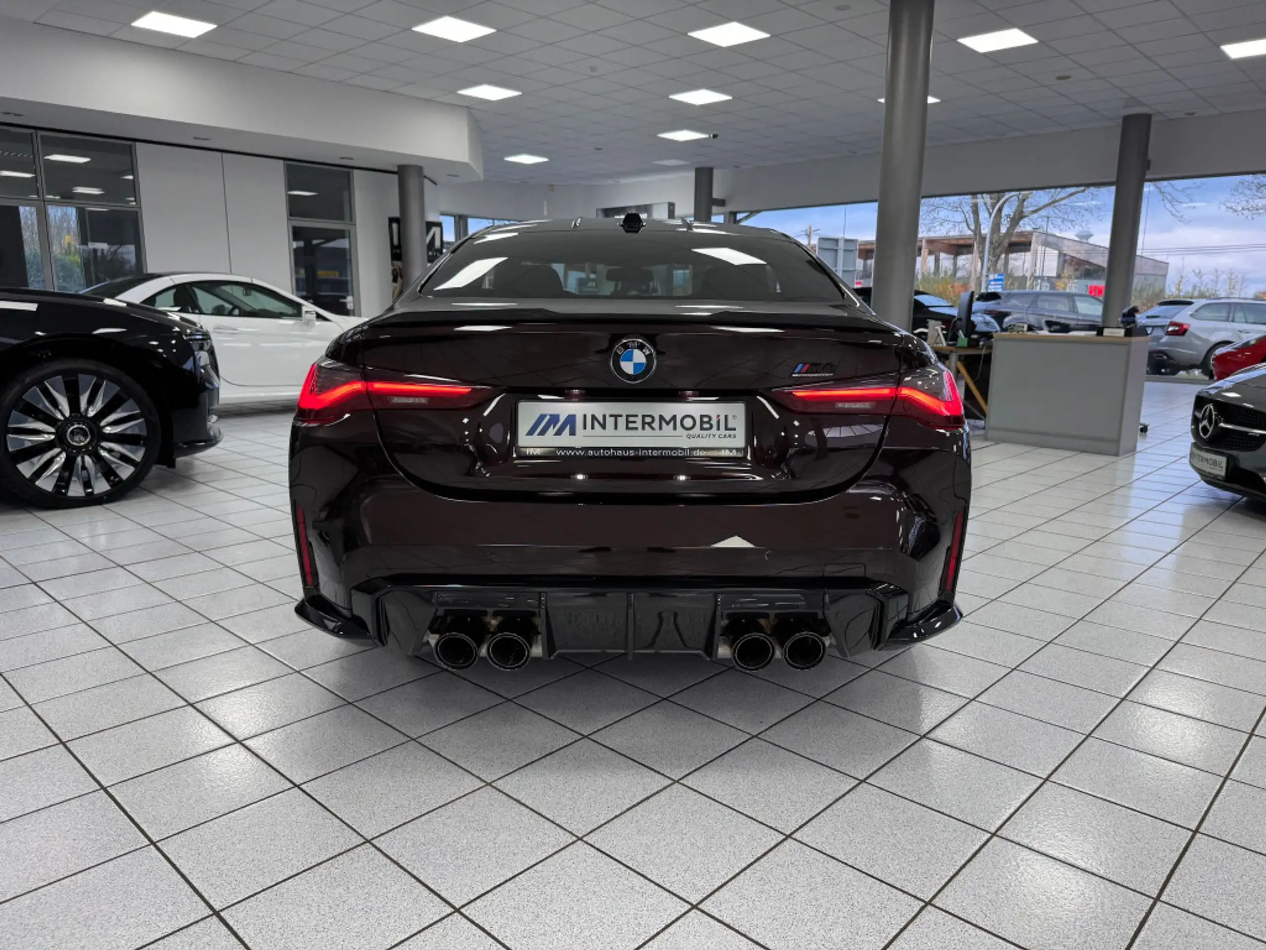 BMW - M4