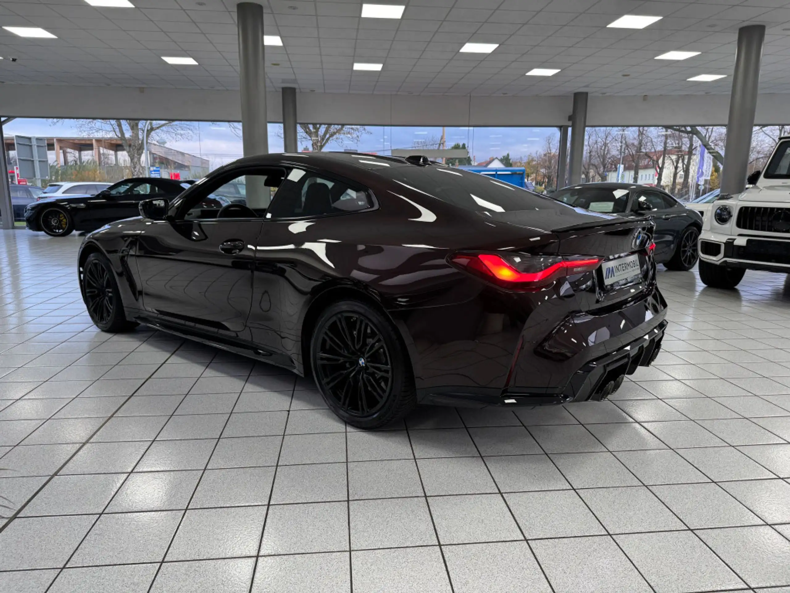 BMW - M4