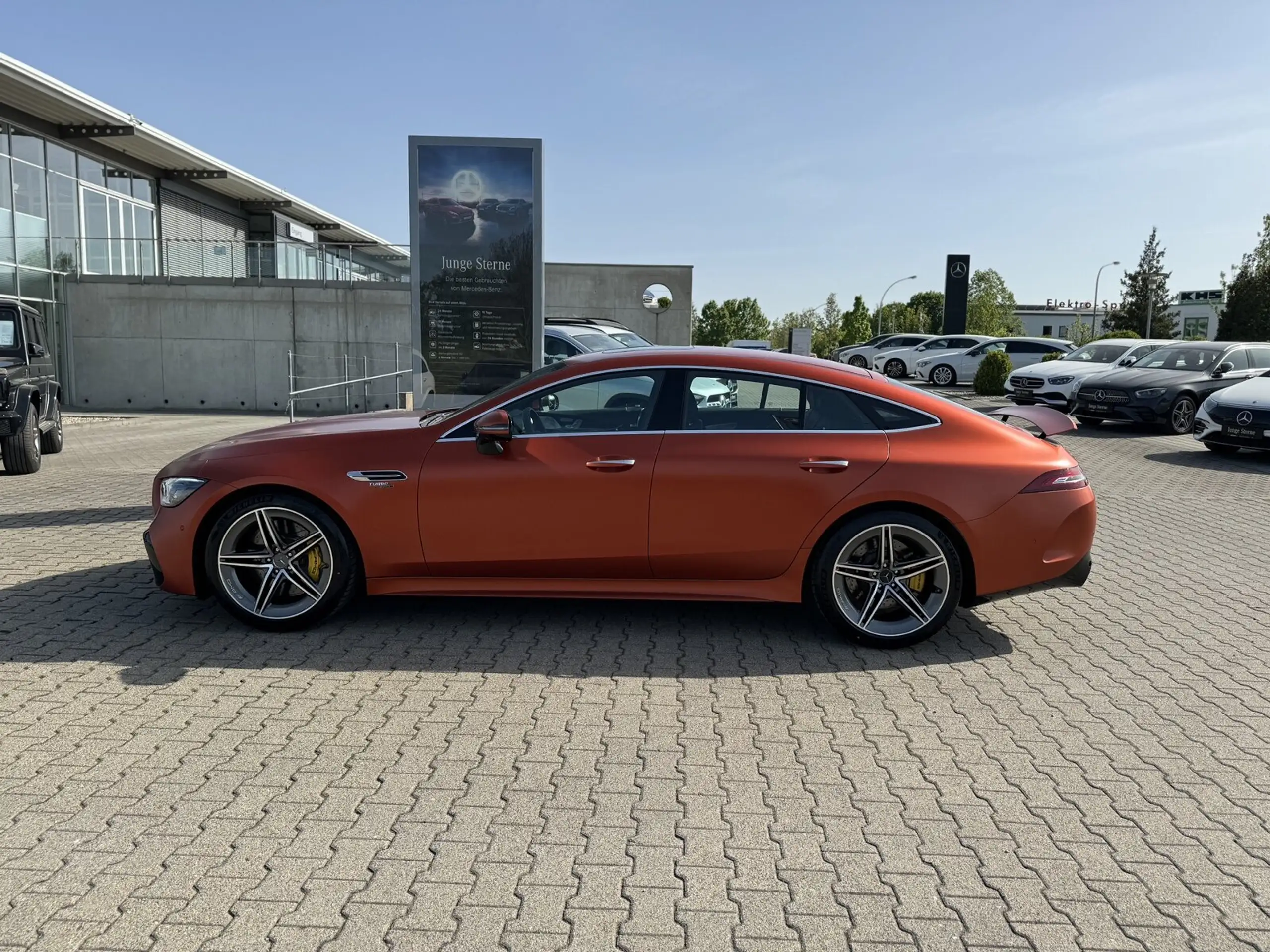 Mercedes-Benz - AMG GT