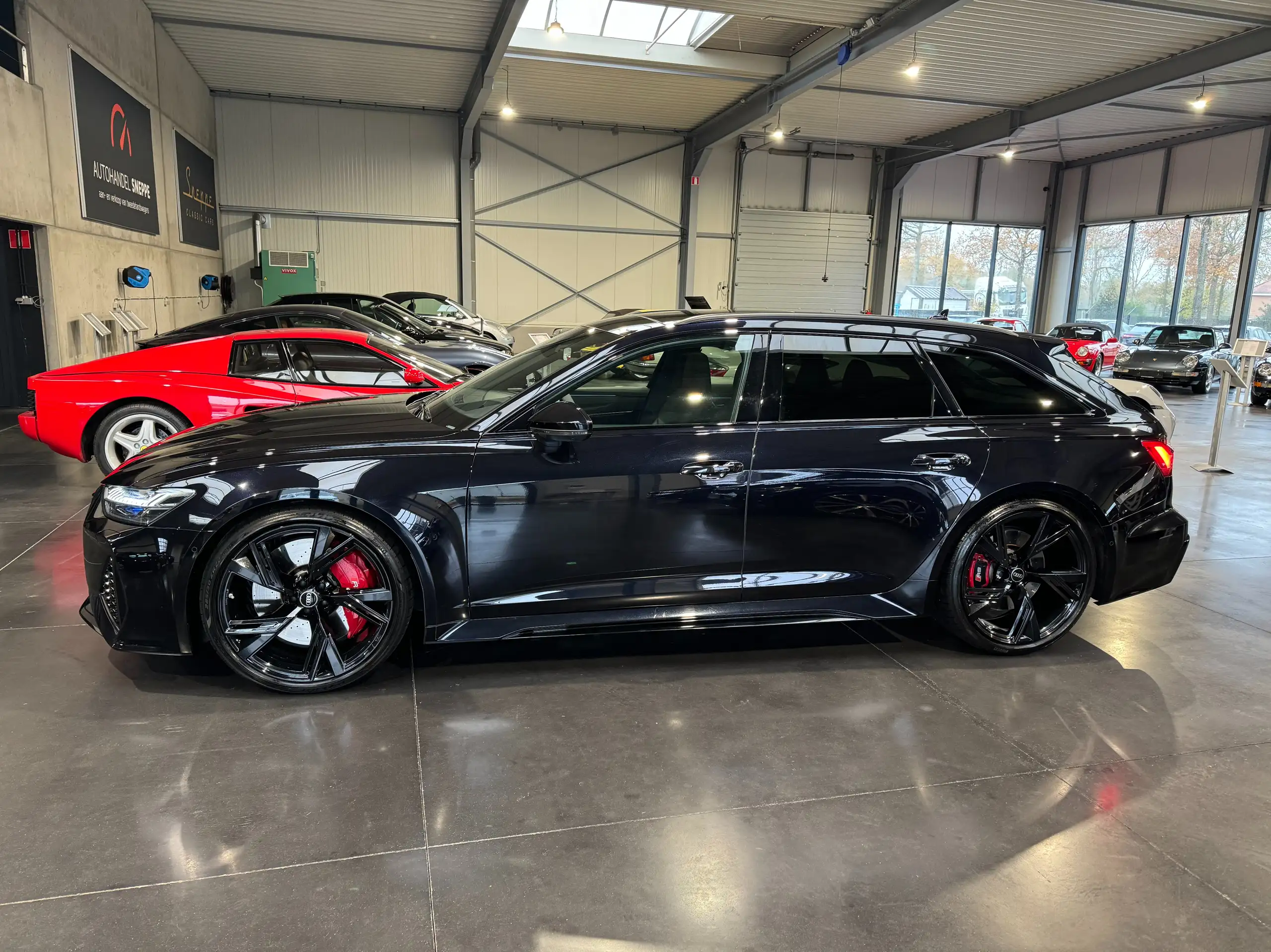 Audi - RS6