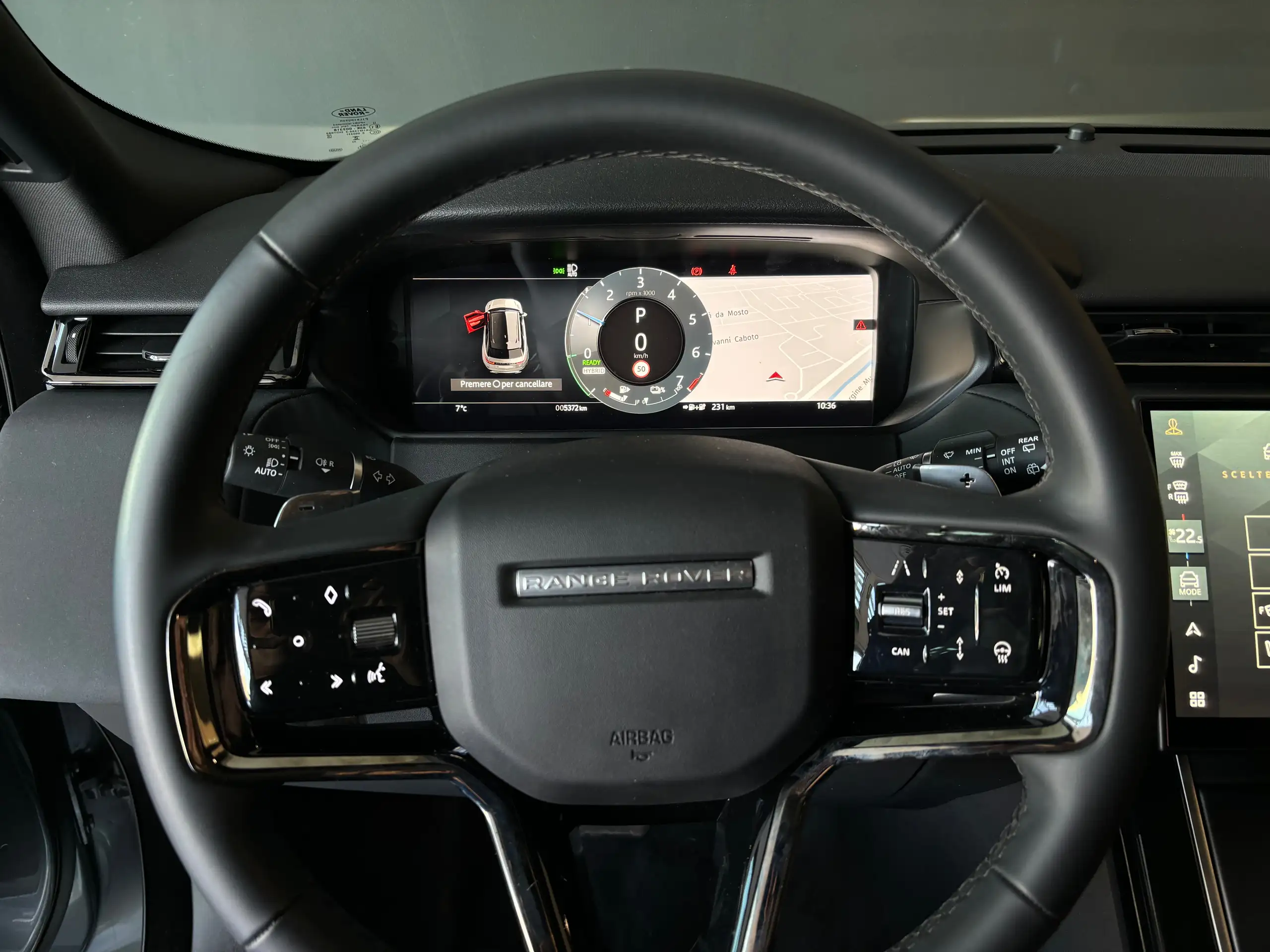 Land Rover - Range Rover Velar