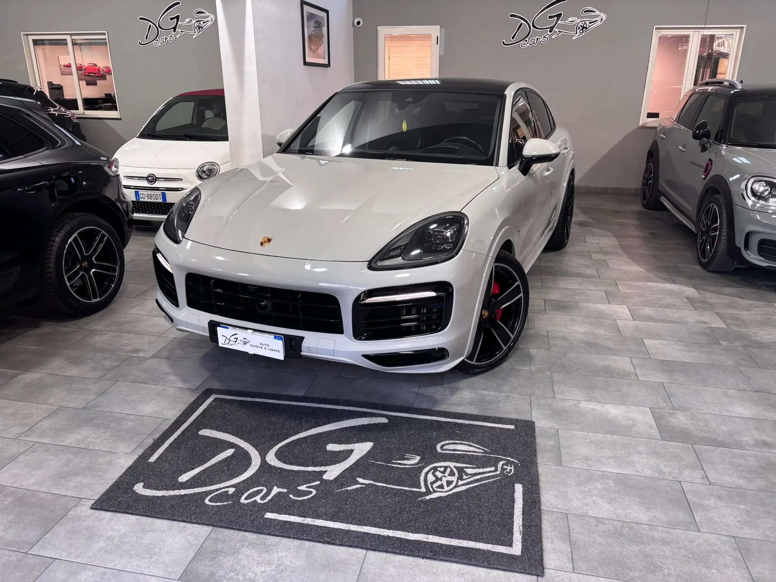 Porsche - Cayenne