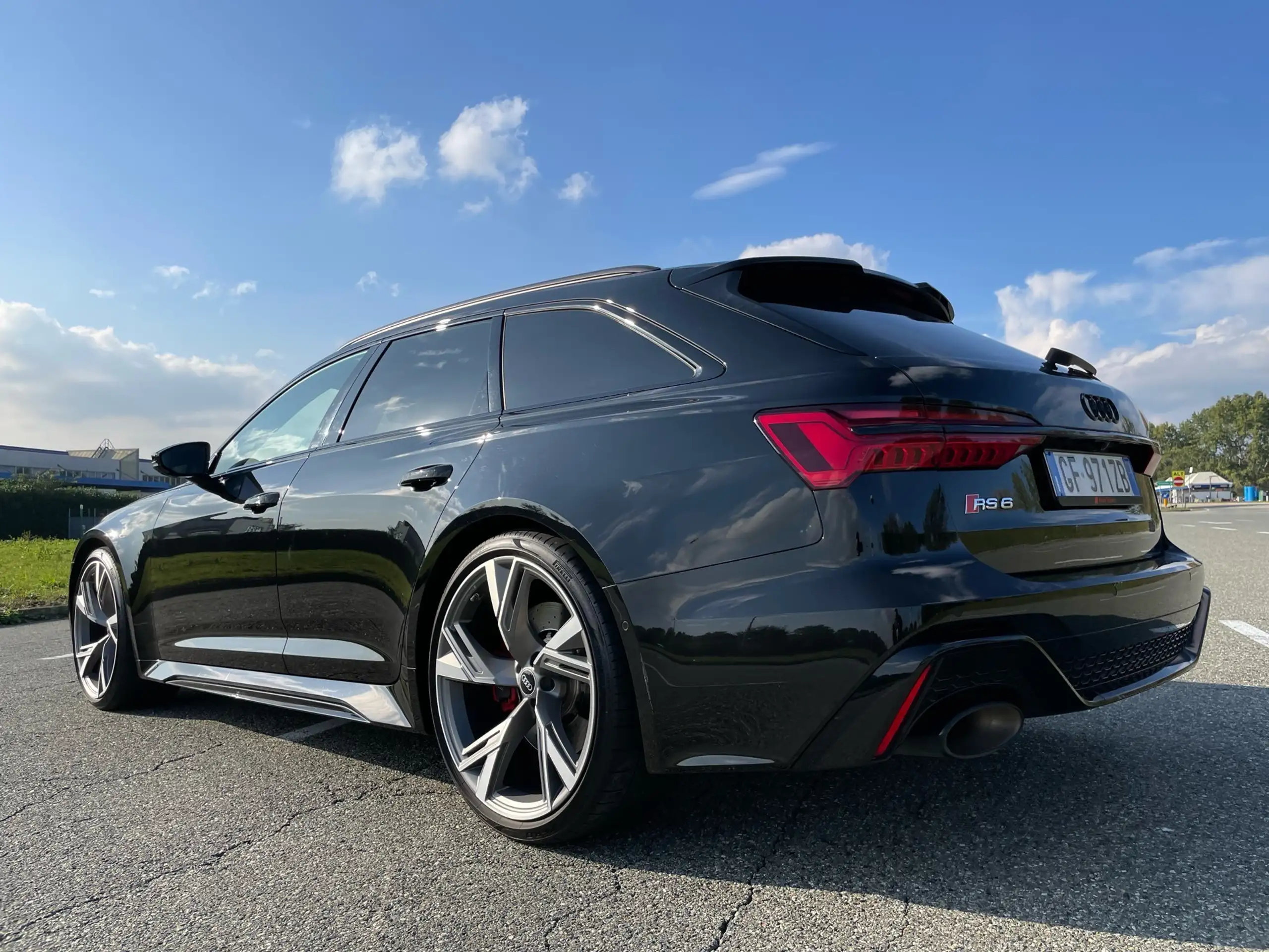 Audi - RS6