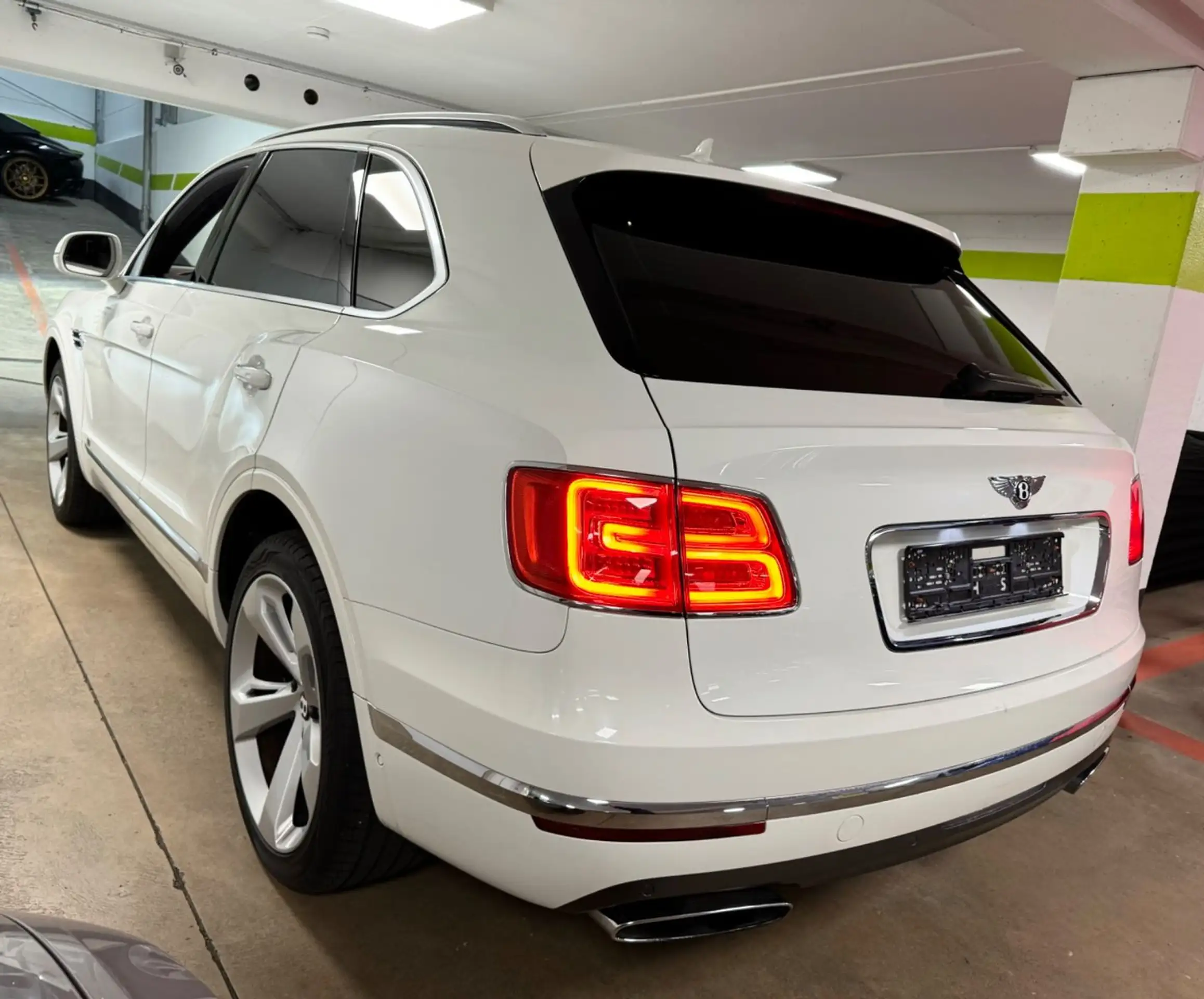 Bentley - Bentayga