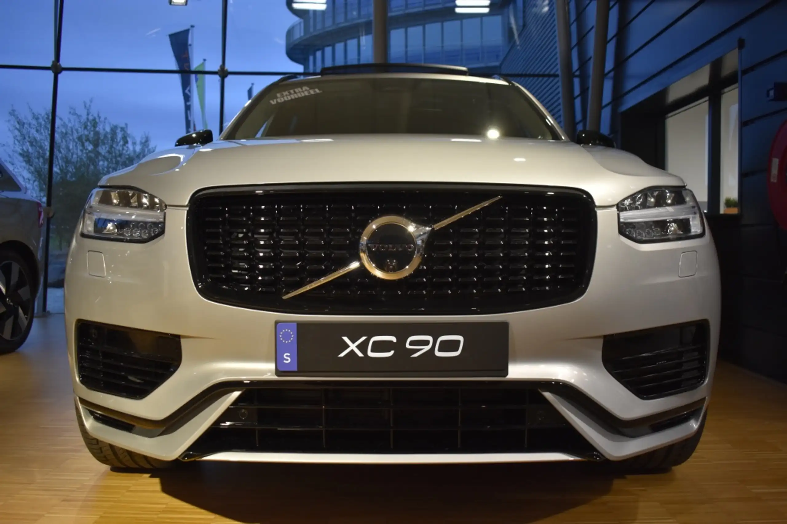 Volvo - XC90