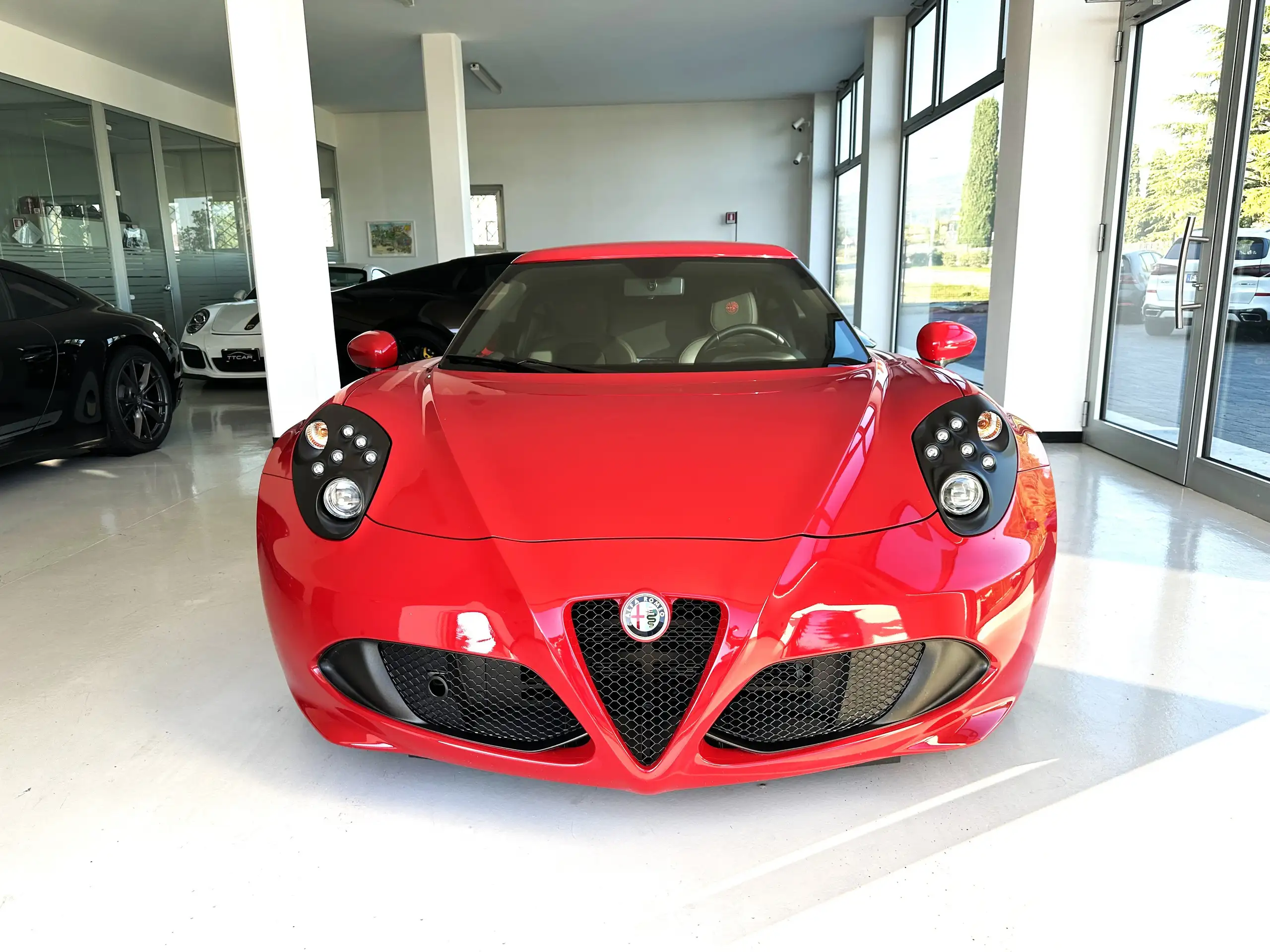 Alfa Romeo - 4C