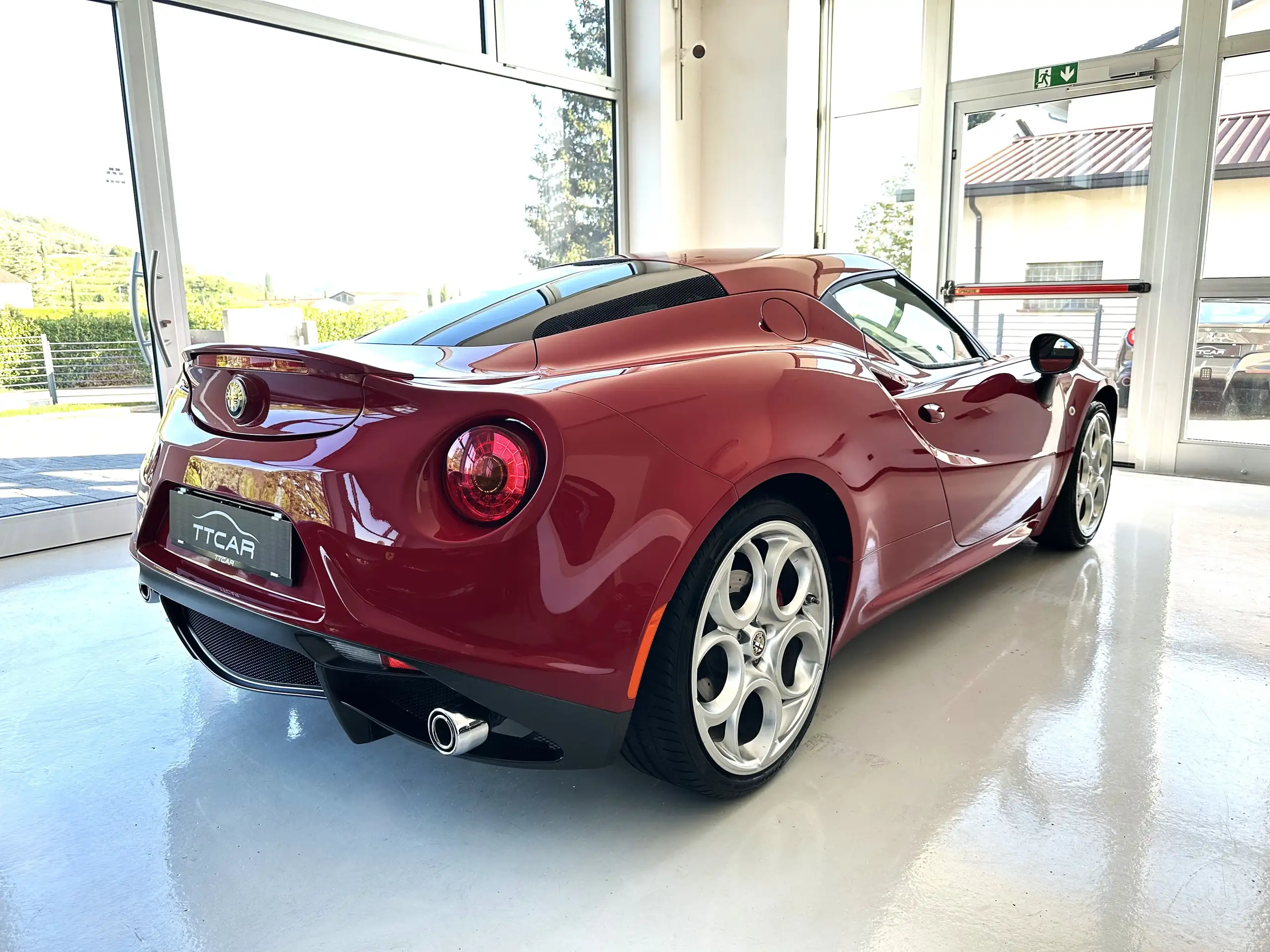 Alfa Romeo - 4C