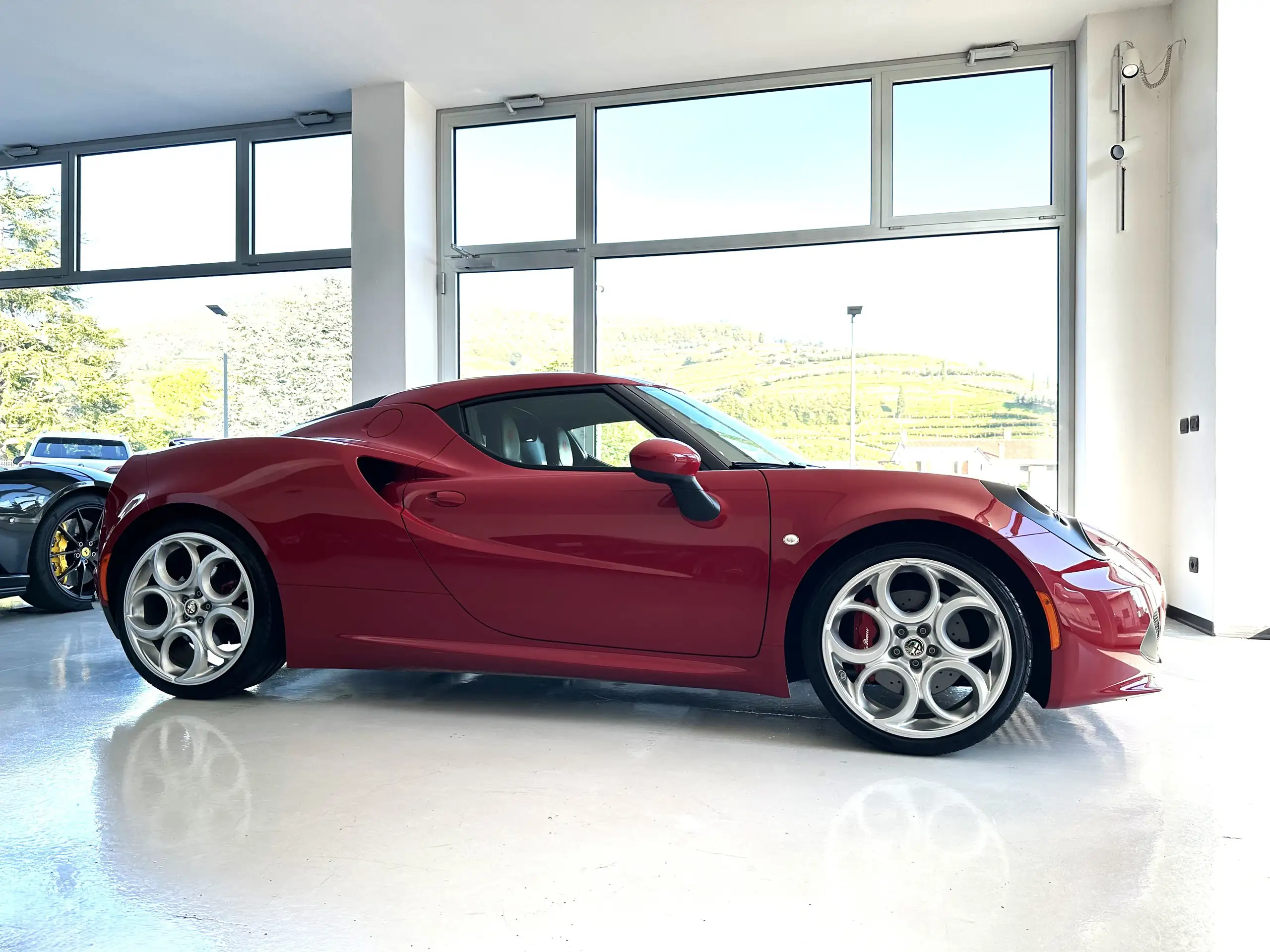 Alfa Romeo - 4C