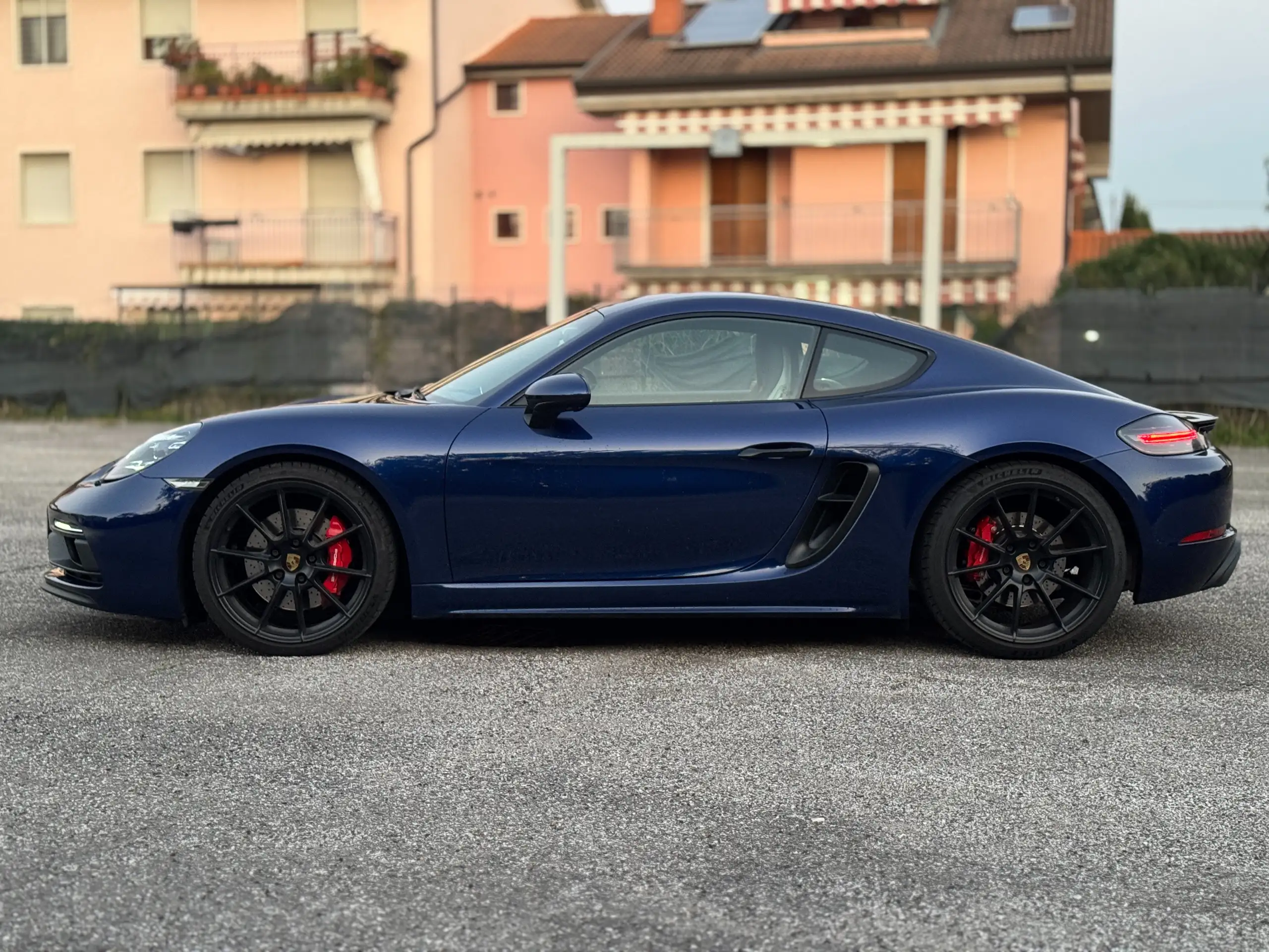 Porsche - Cayman