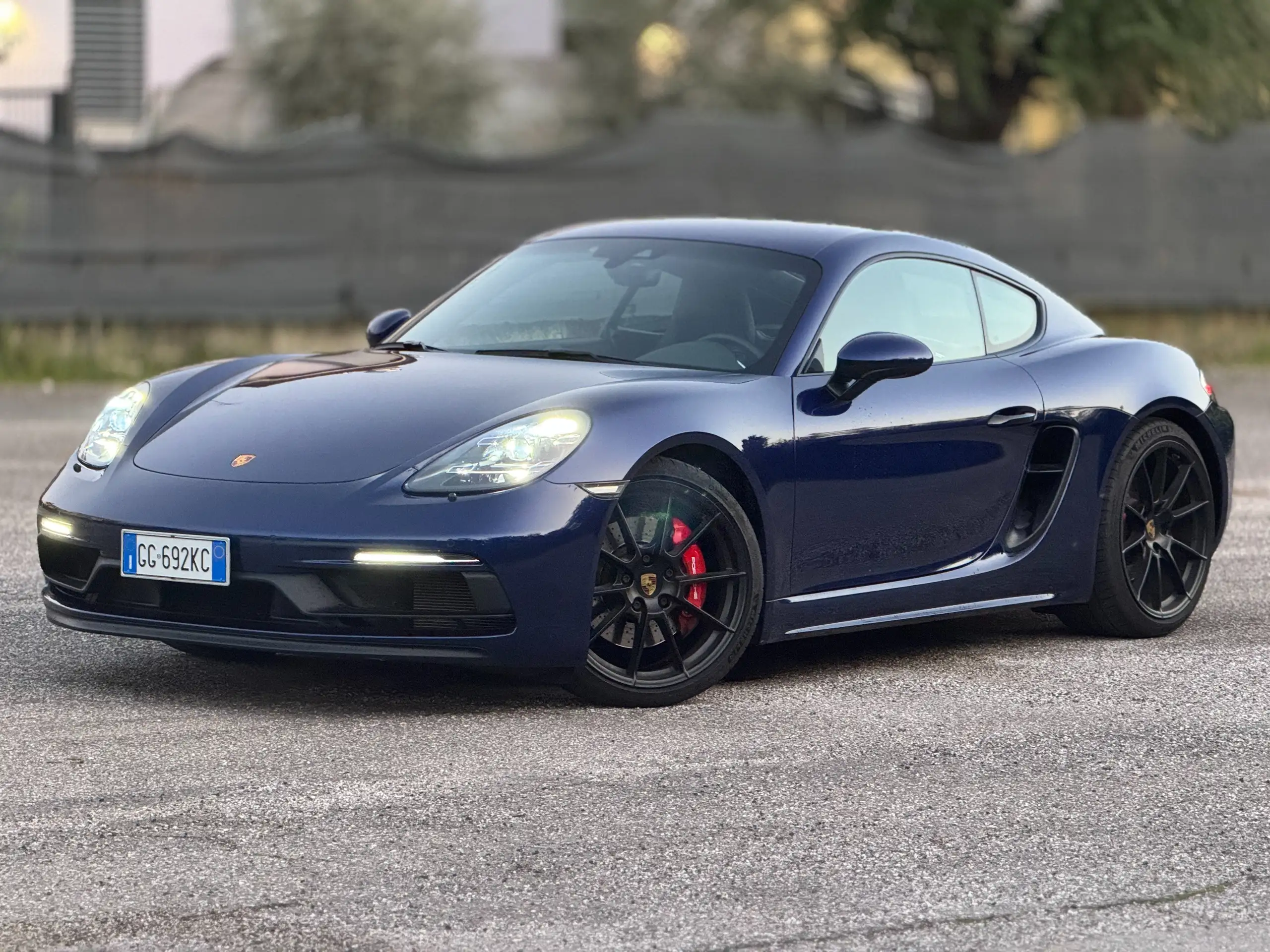 Porsche - Cayman