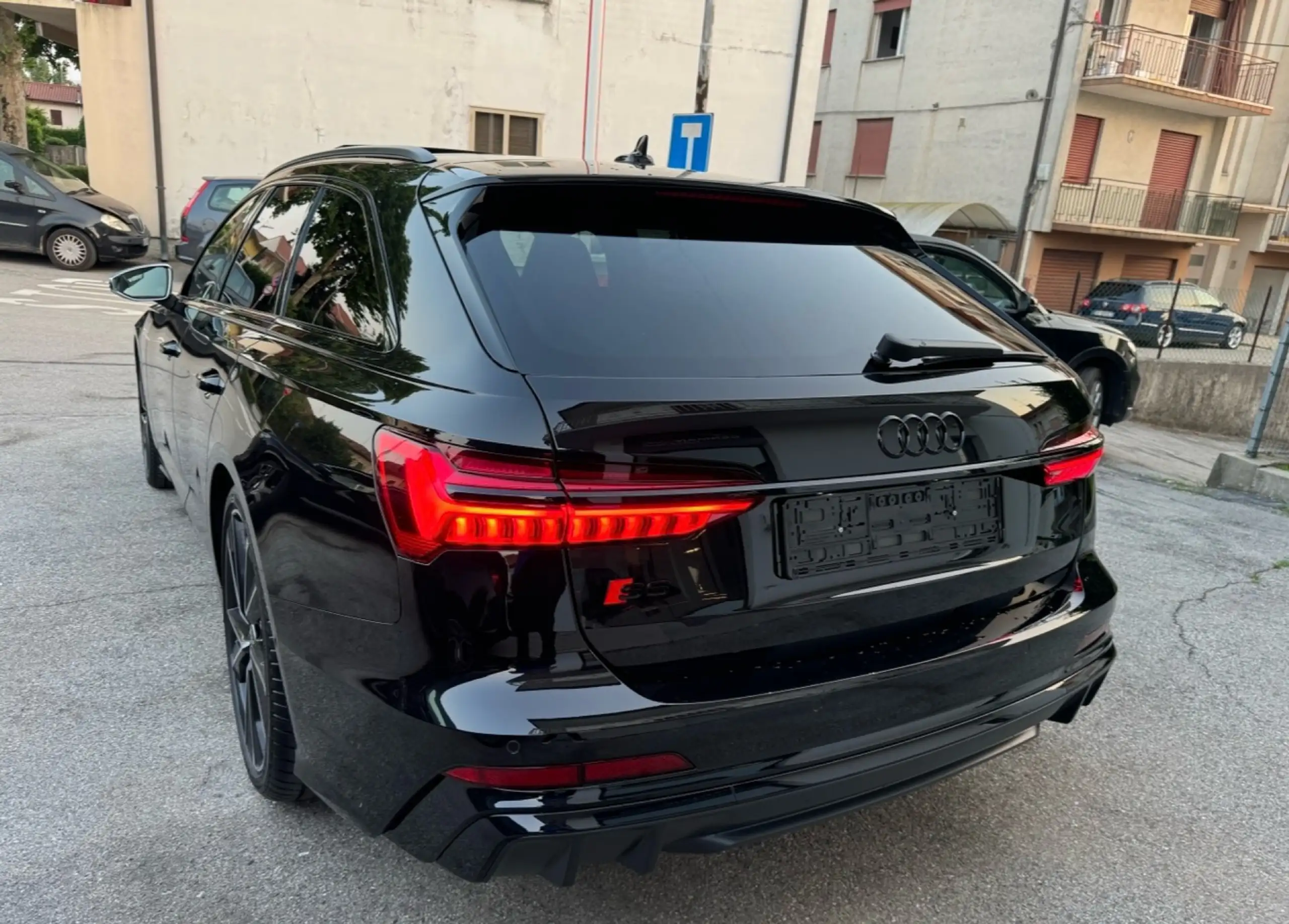 Audi - S6