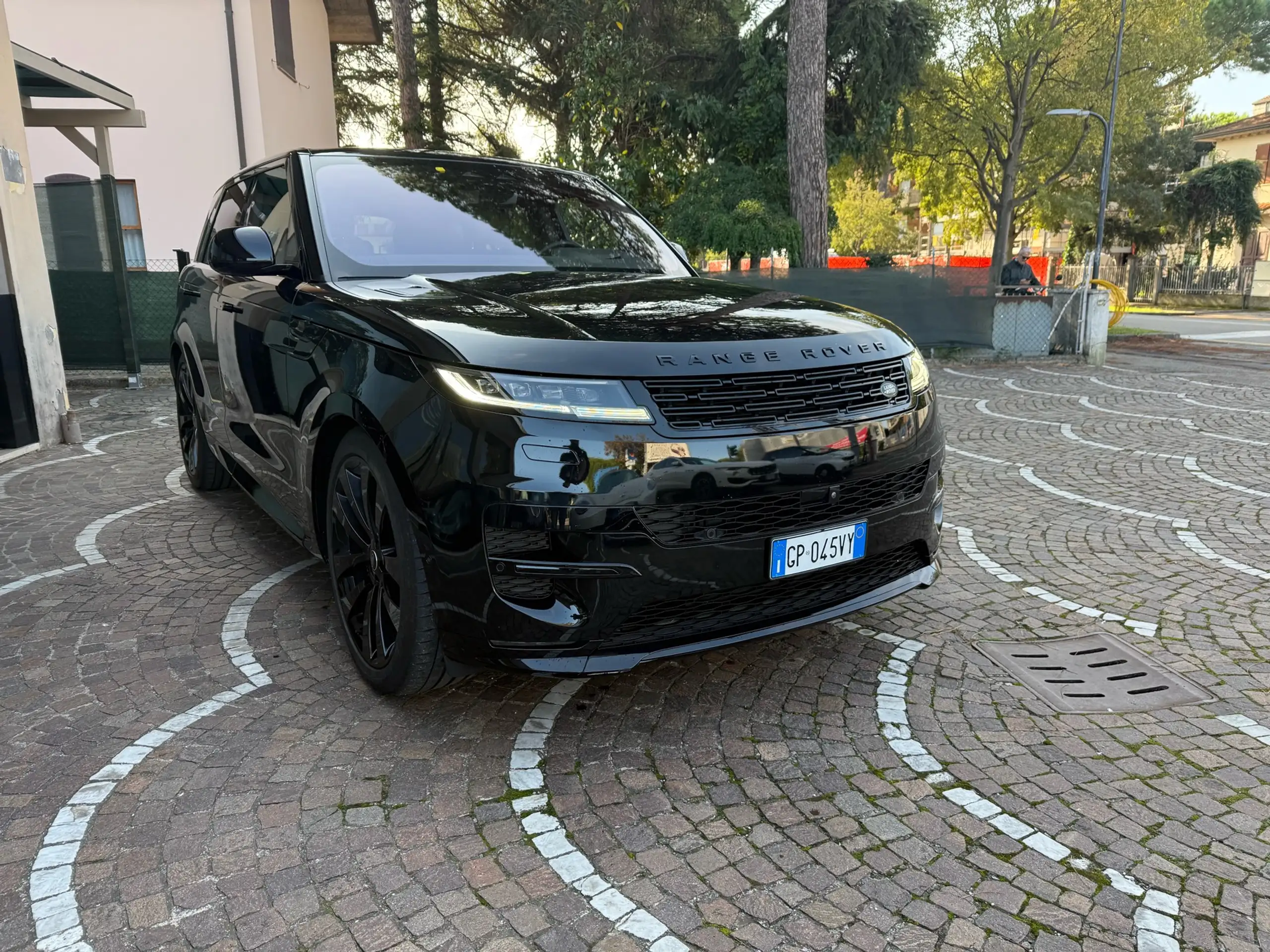 Land Rover - Range Rover Sport