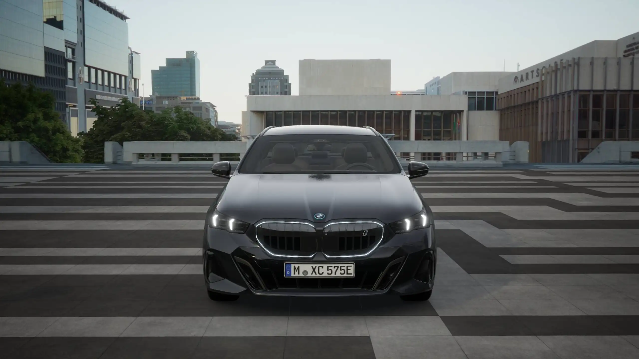 BMW - i5