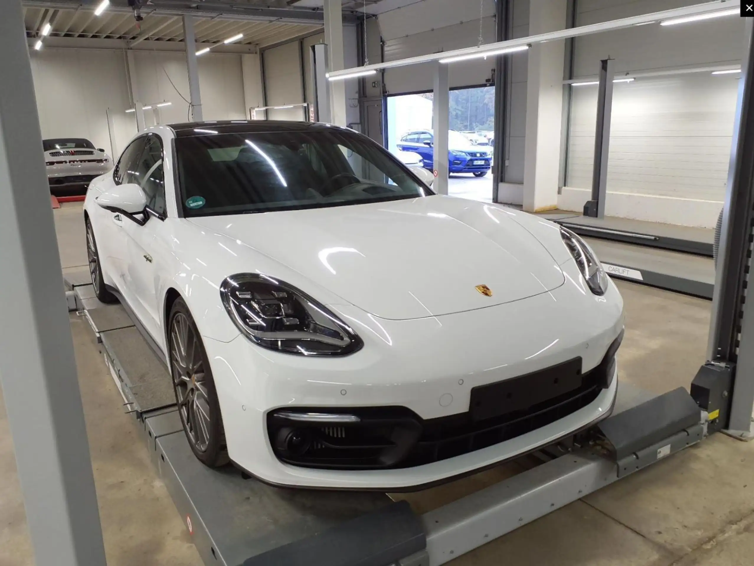 Porsche - Panamera