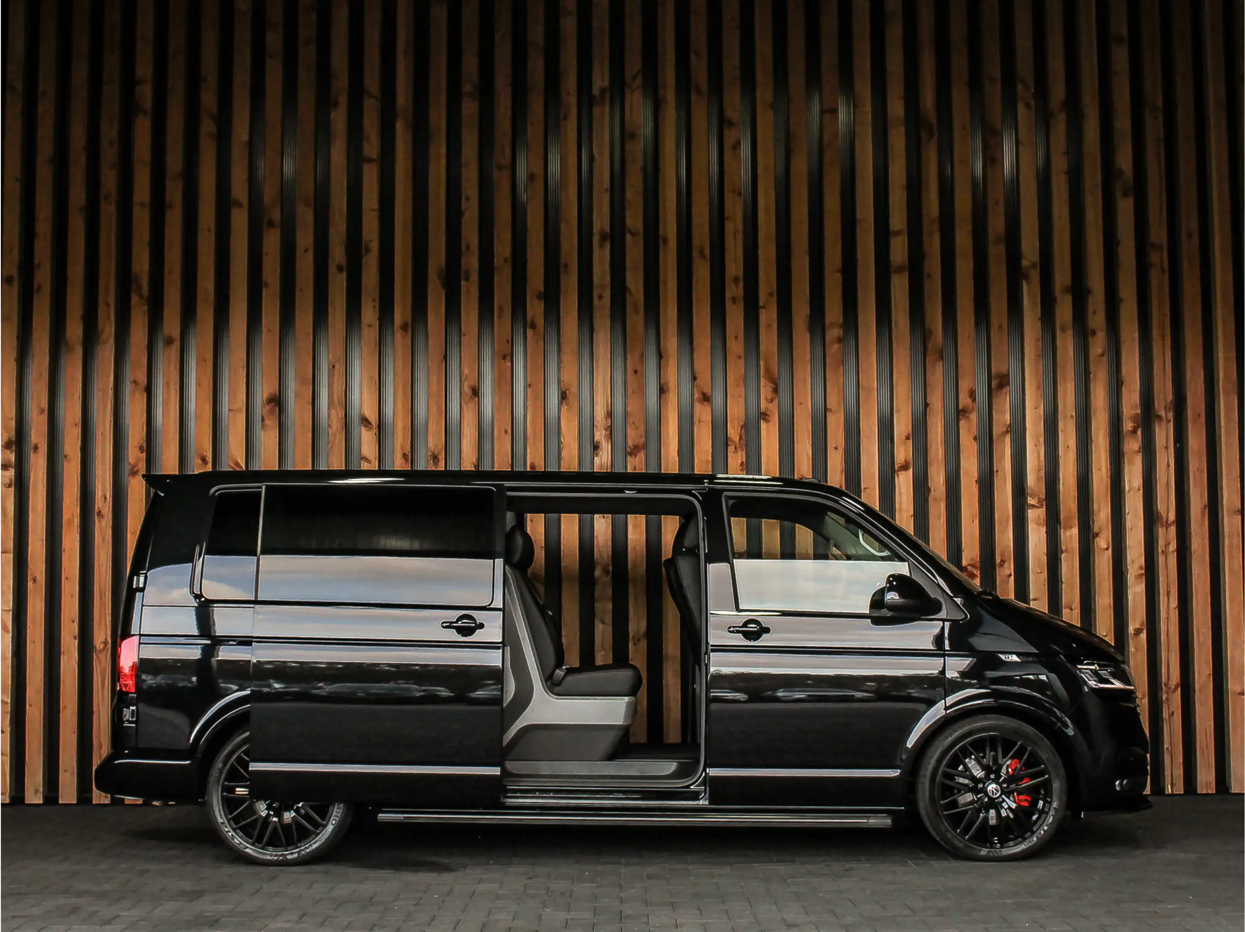 Volkswagen - T6.1 Transporter