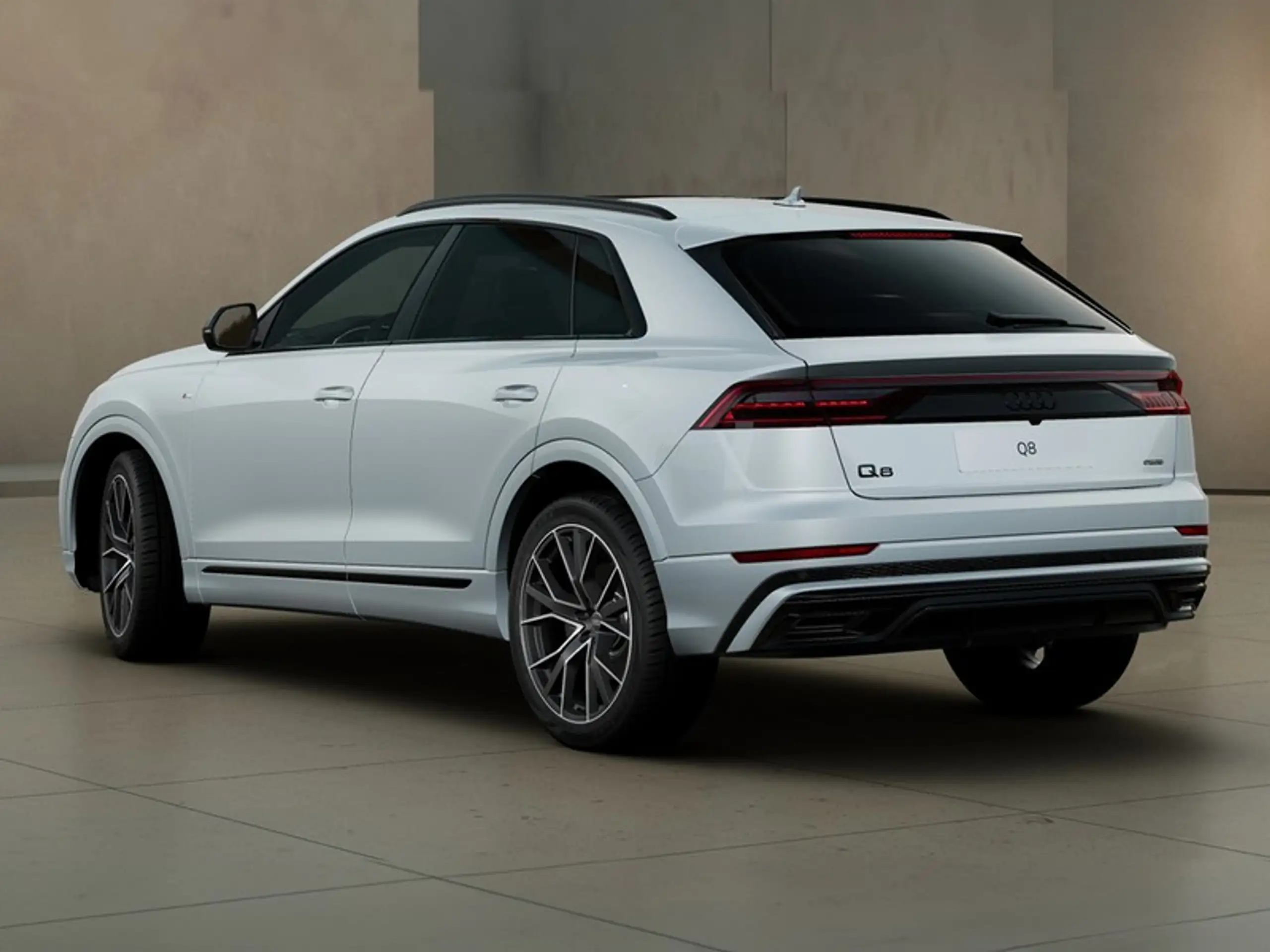 Audi - Q8