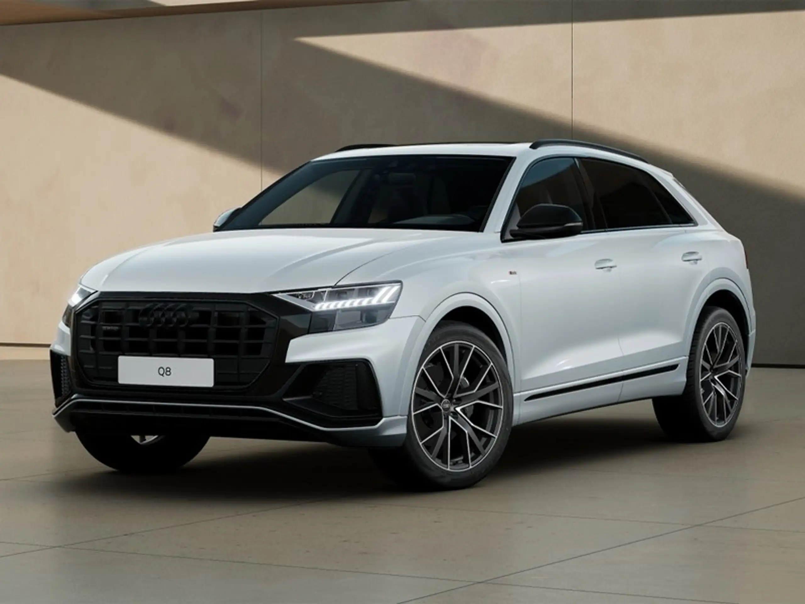 Audi - Q8