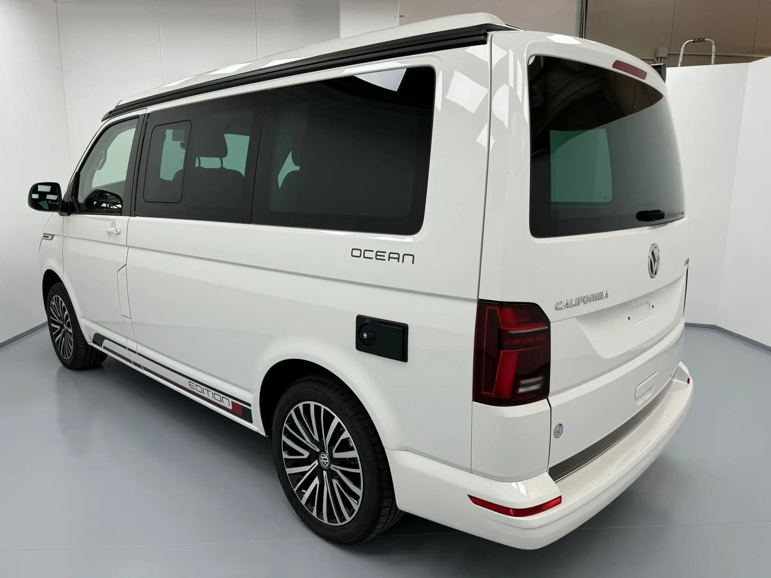 Volkswagen - T6.1 California