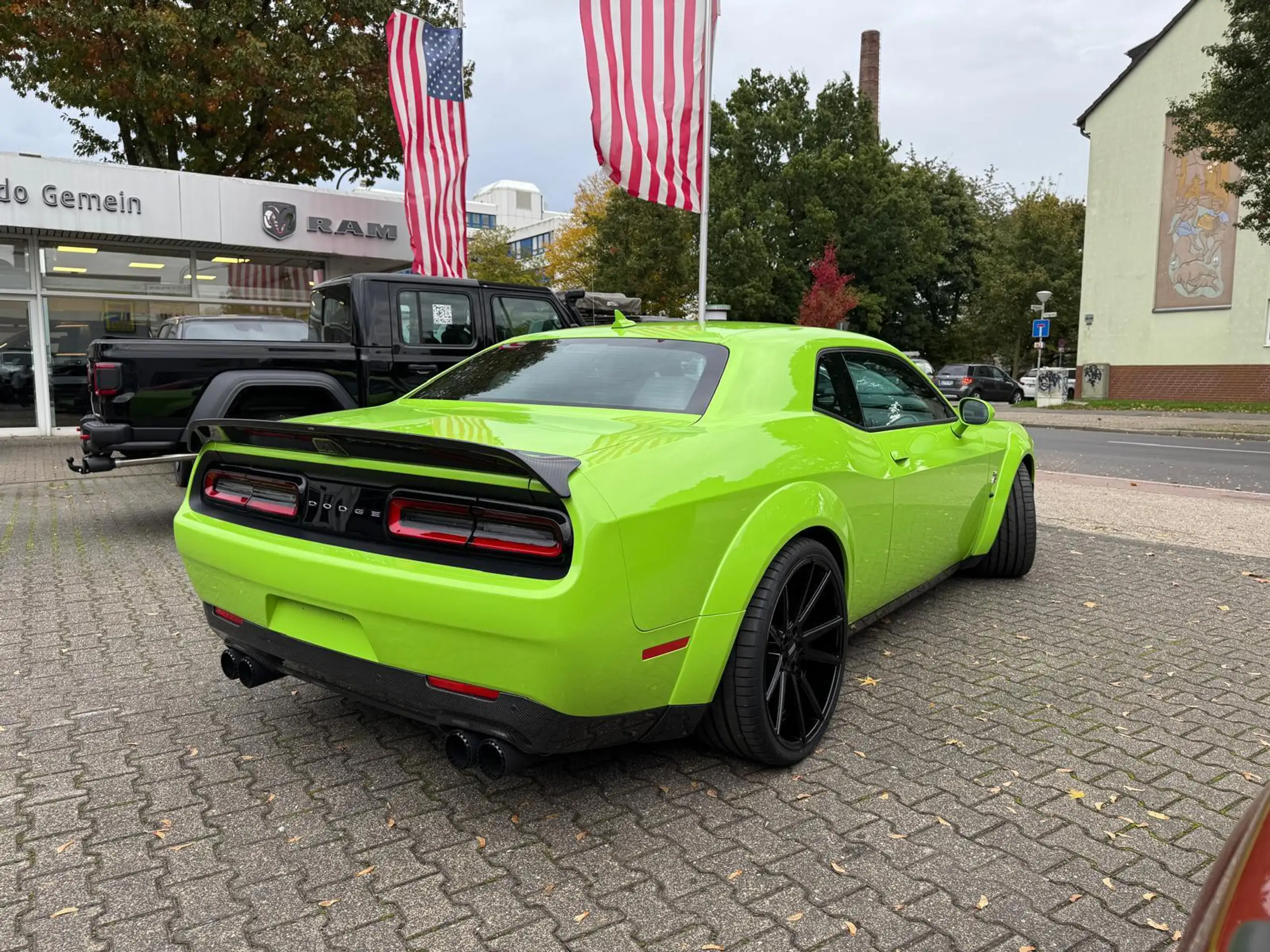 Dodge - Challenger