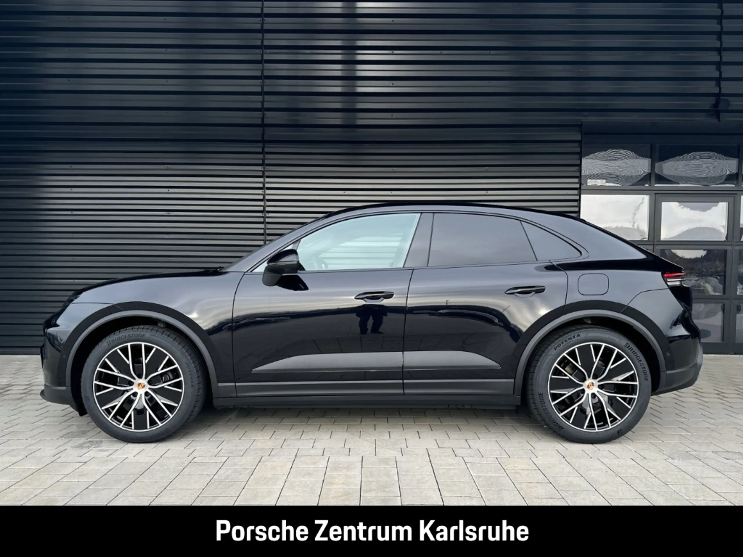 Porsche - Macan