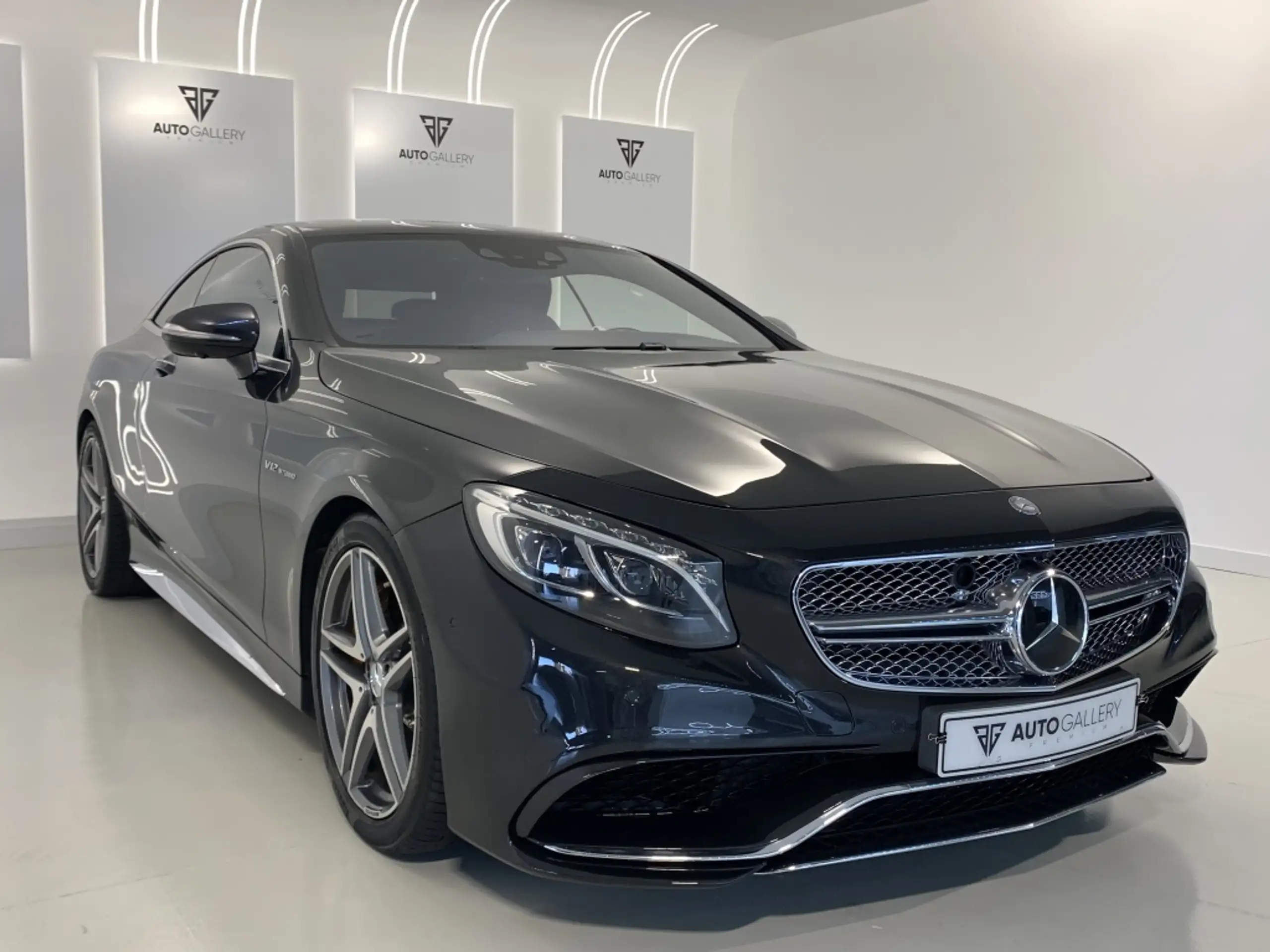 Mercedes-Benz - S 65 AMG