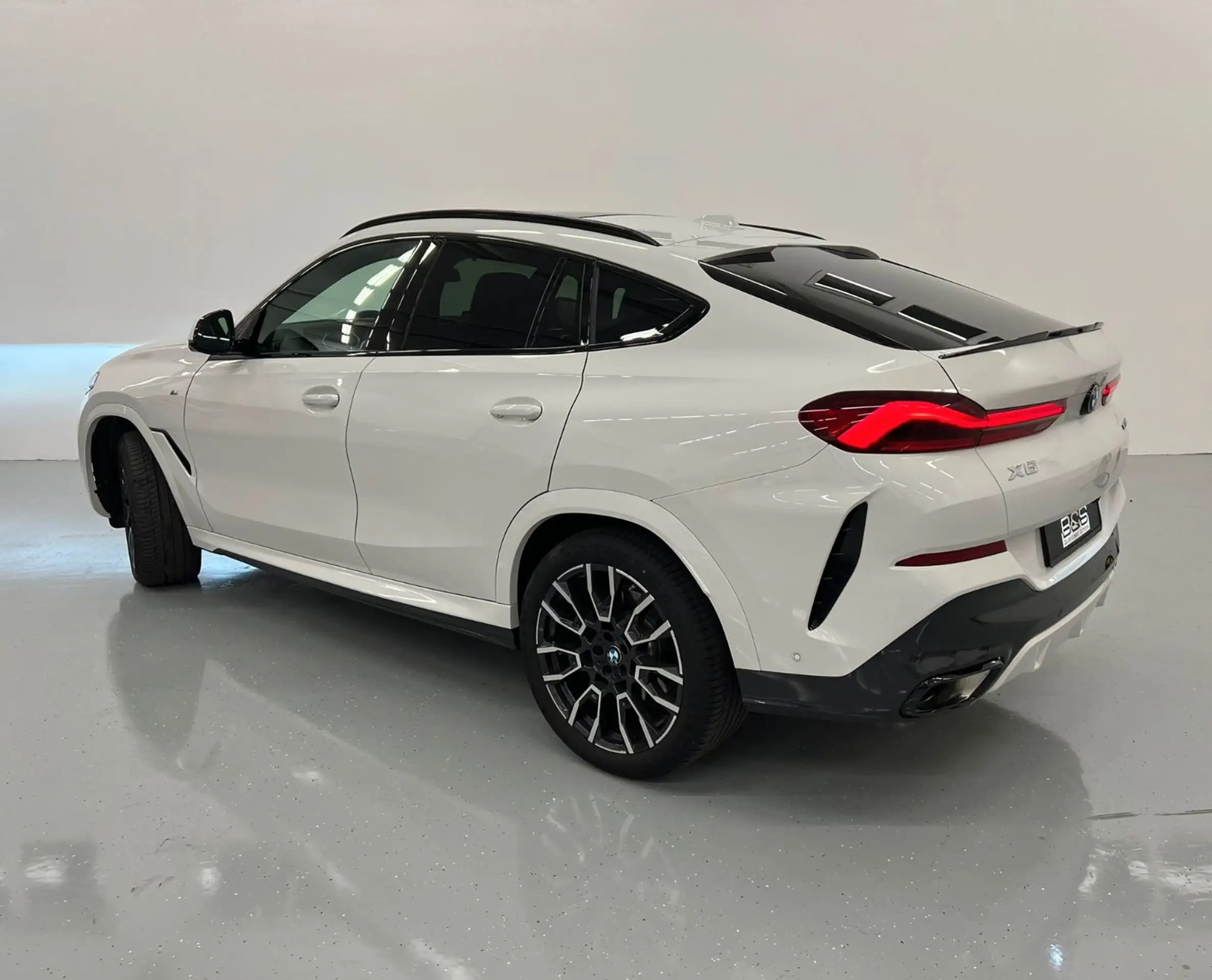 BMW - X6