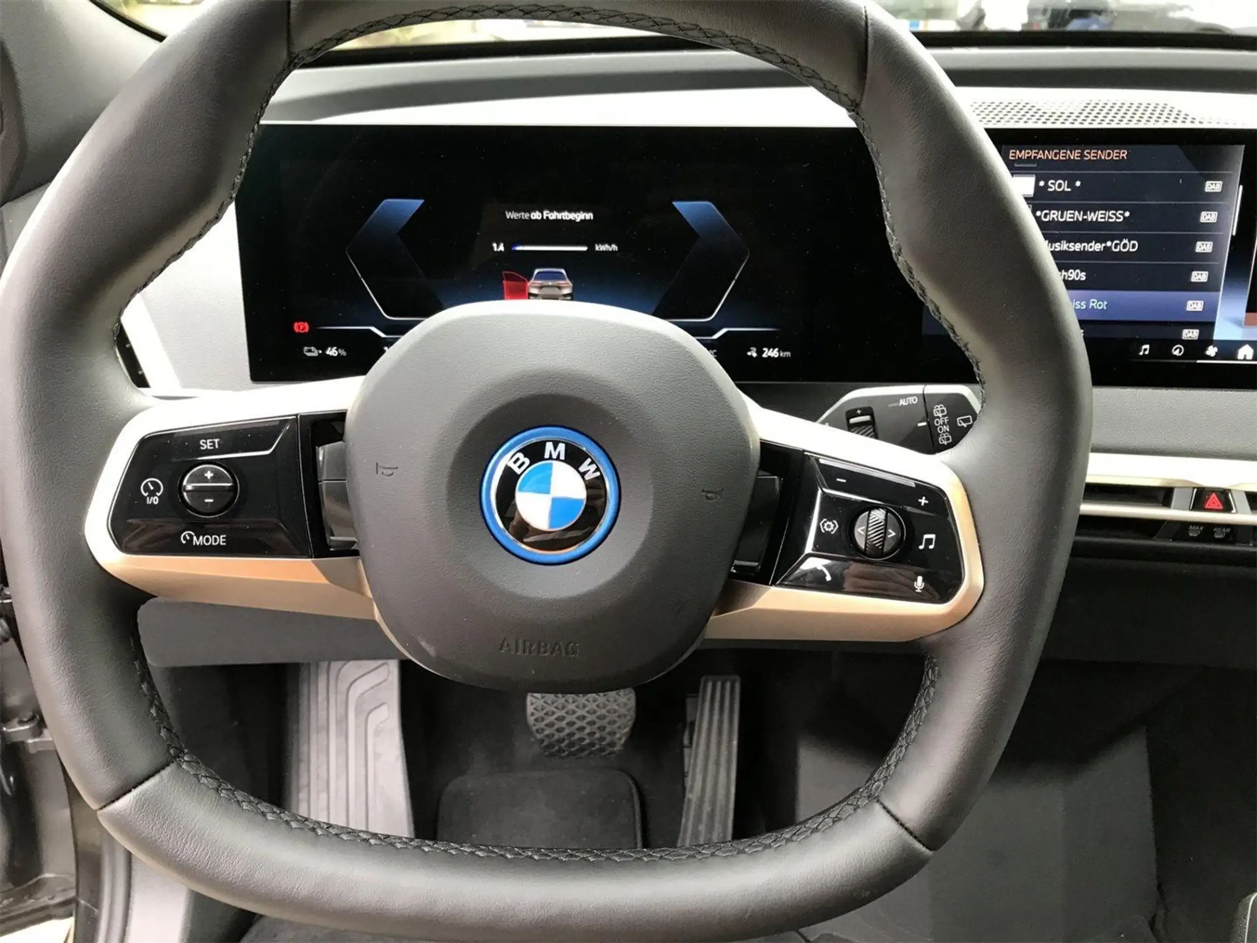 BMW - iX