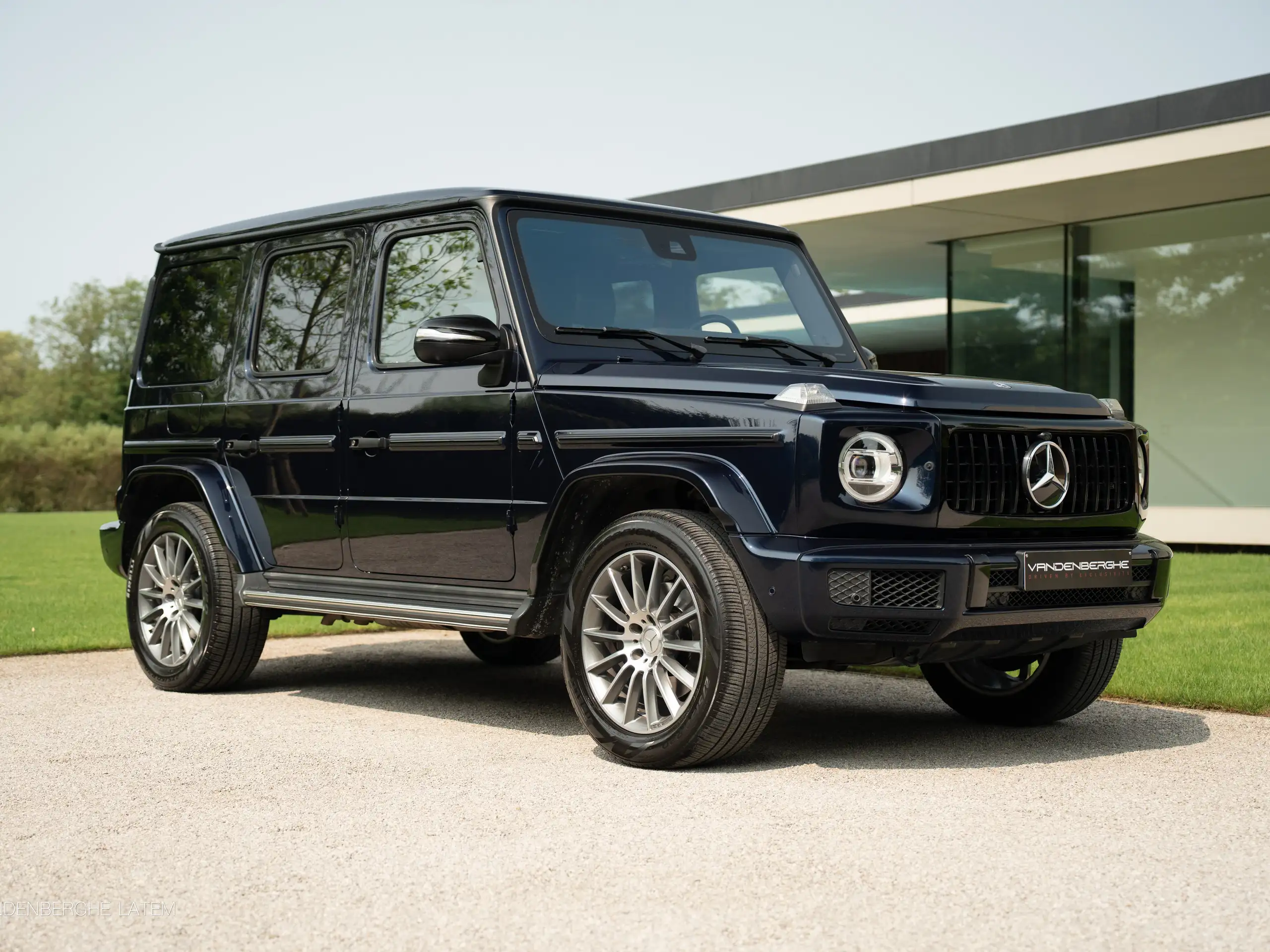 Mercedes-Benz - G 500