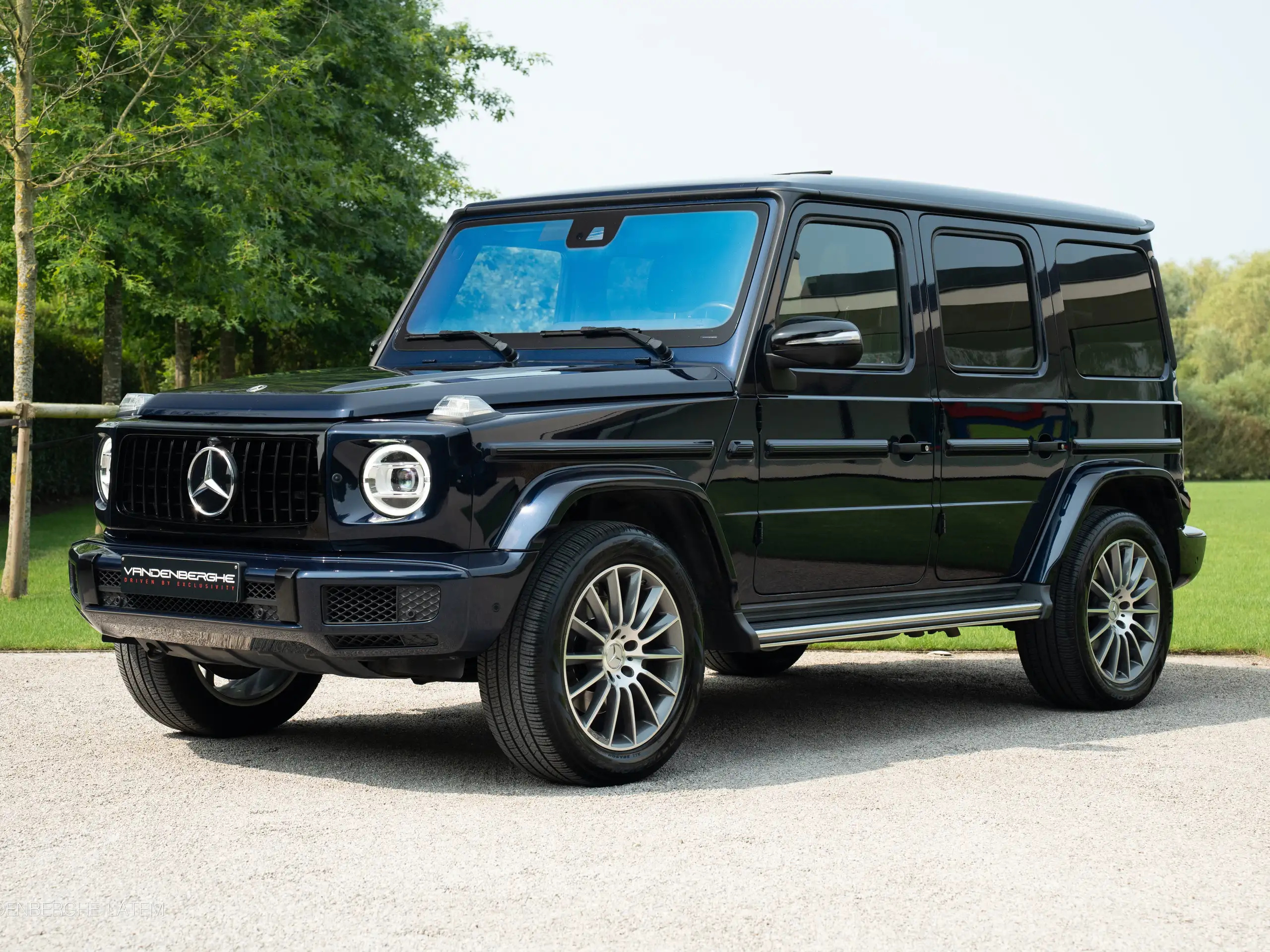 Mercedes-Benz - G 500