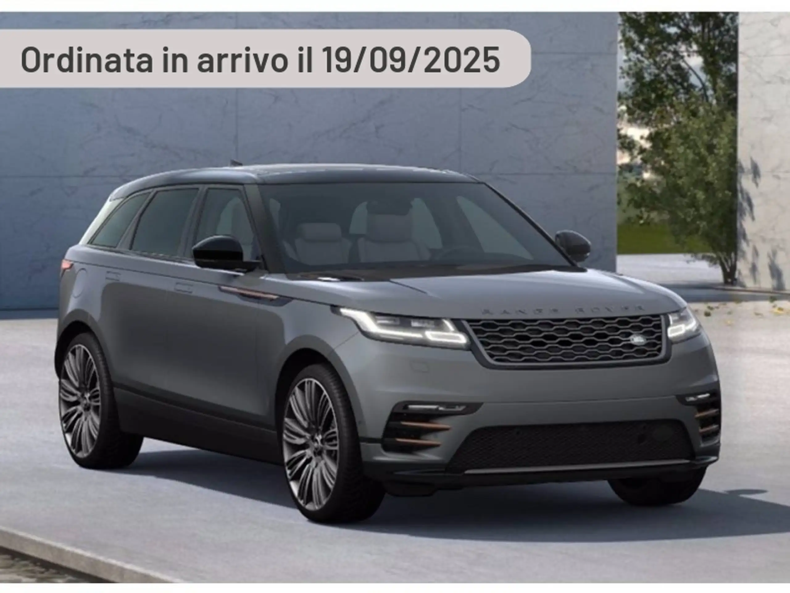 Land Rover - Range Rover Velar