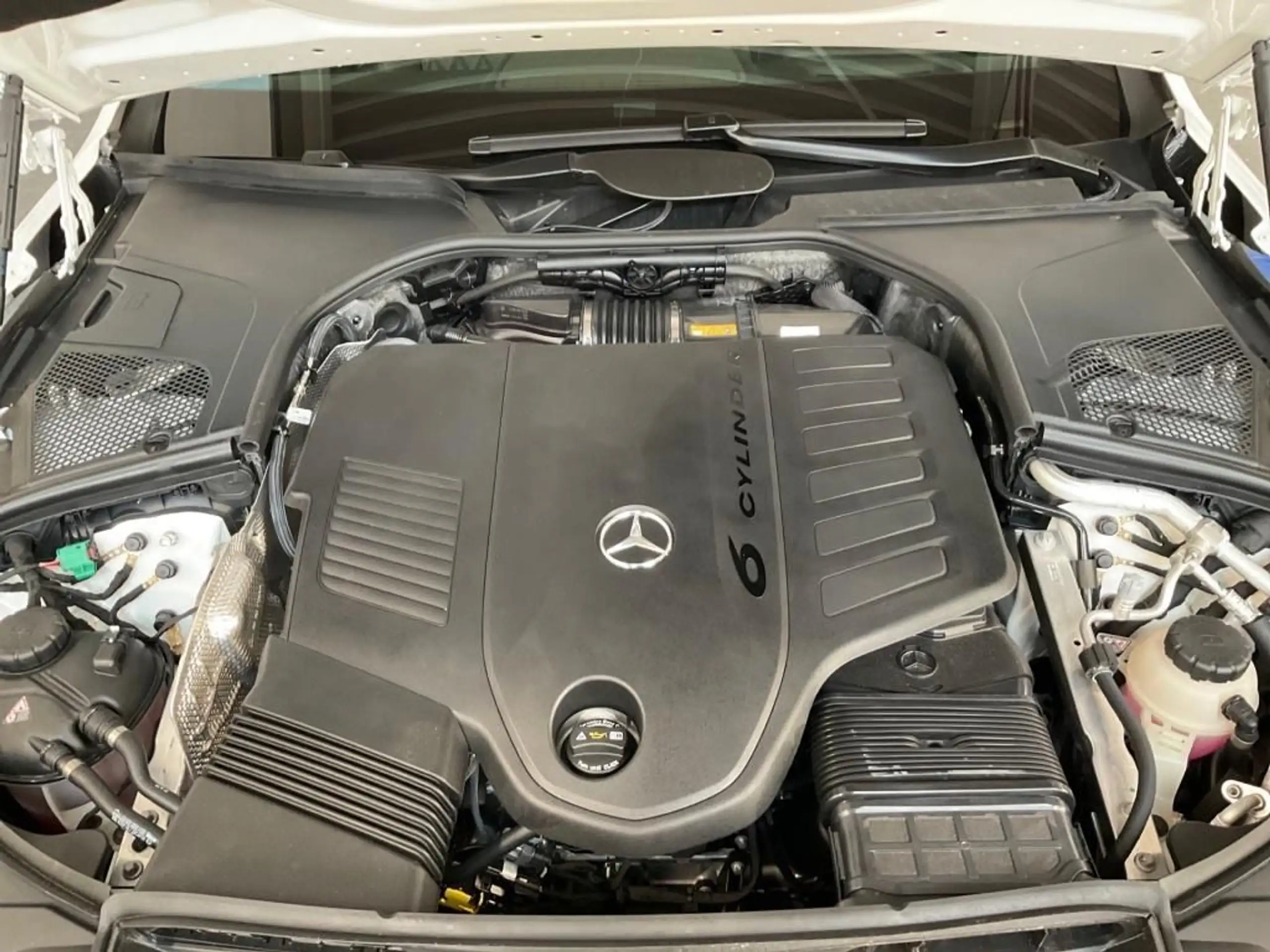 Mercedes-Benz - S 580