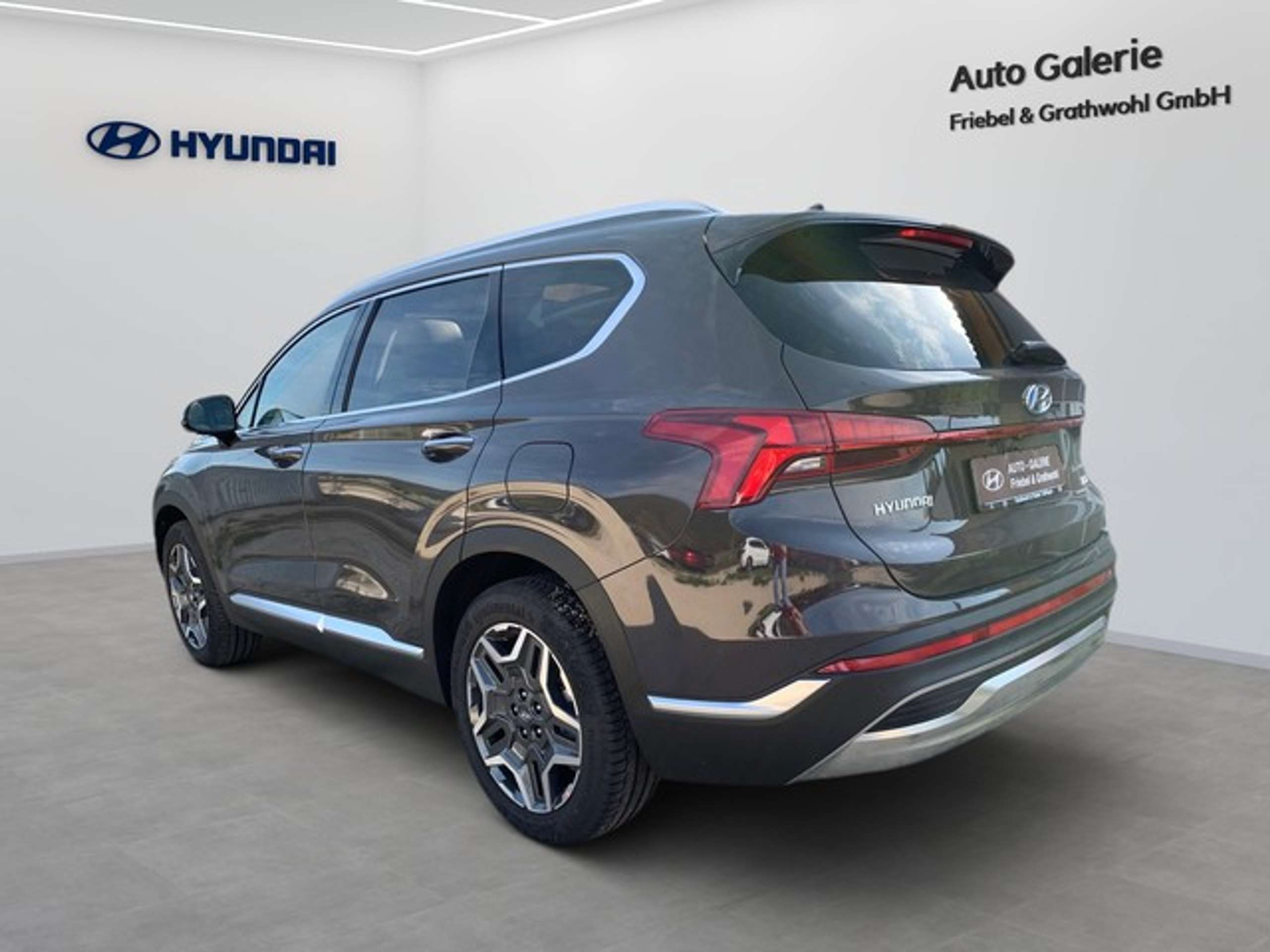 Hyundai - SANTA FE