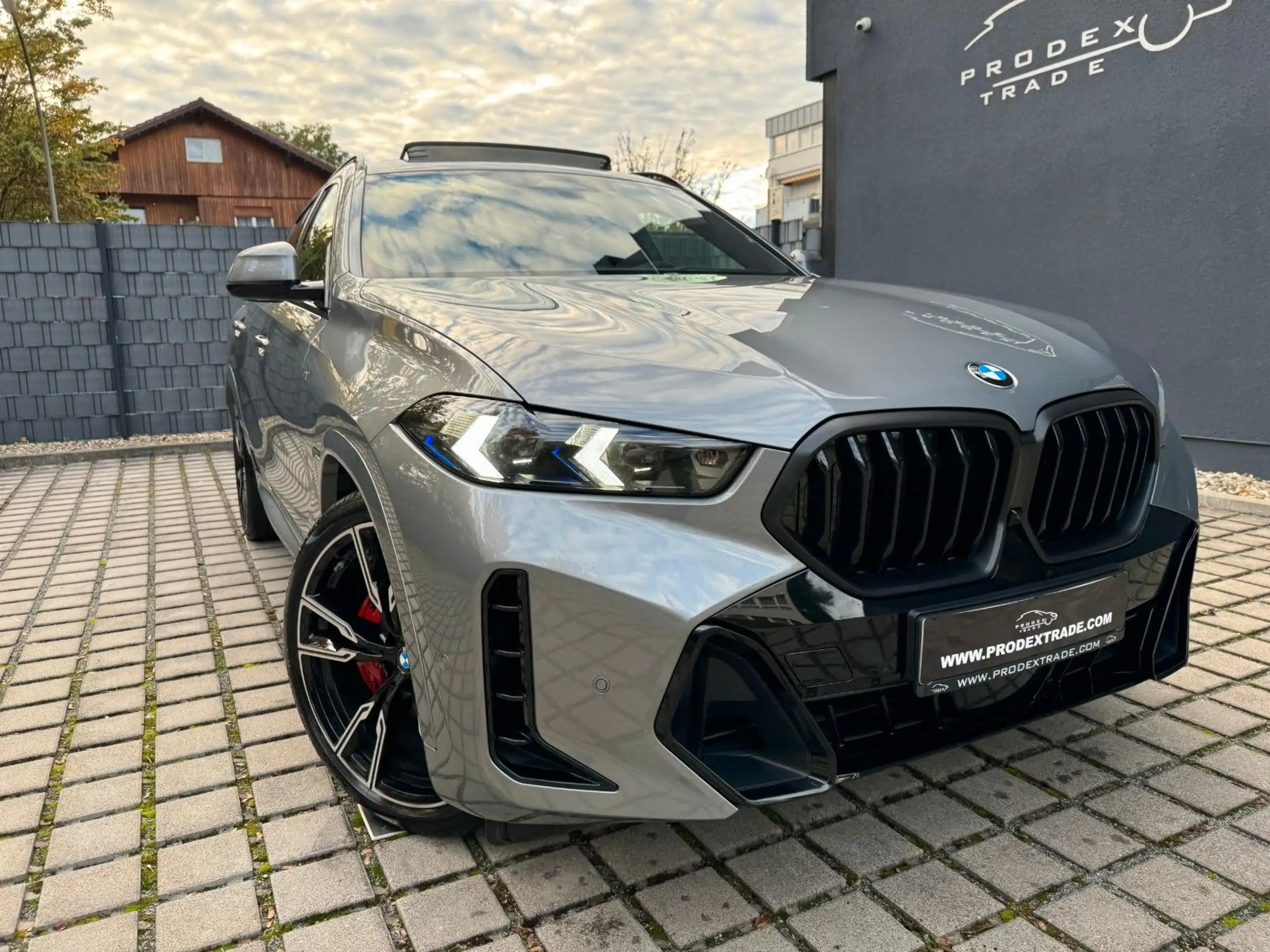 BMW - X6