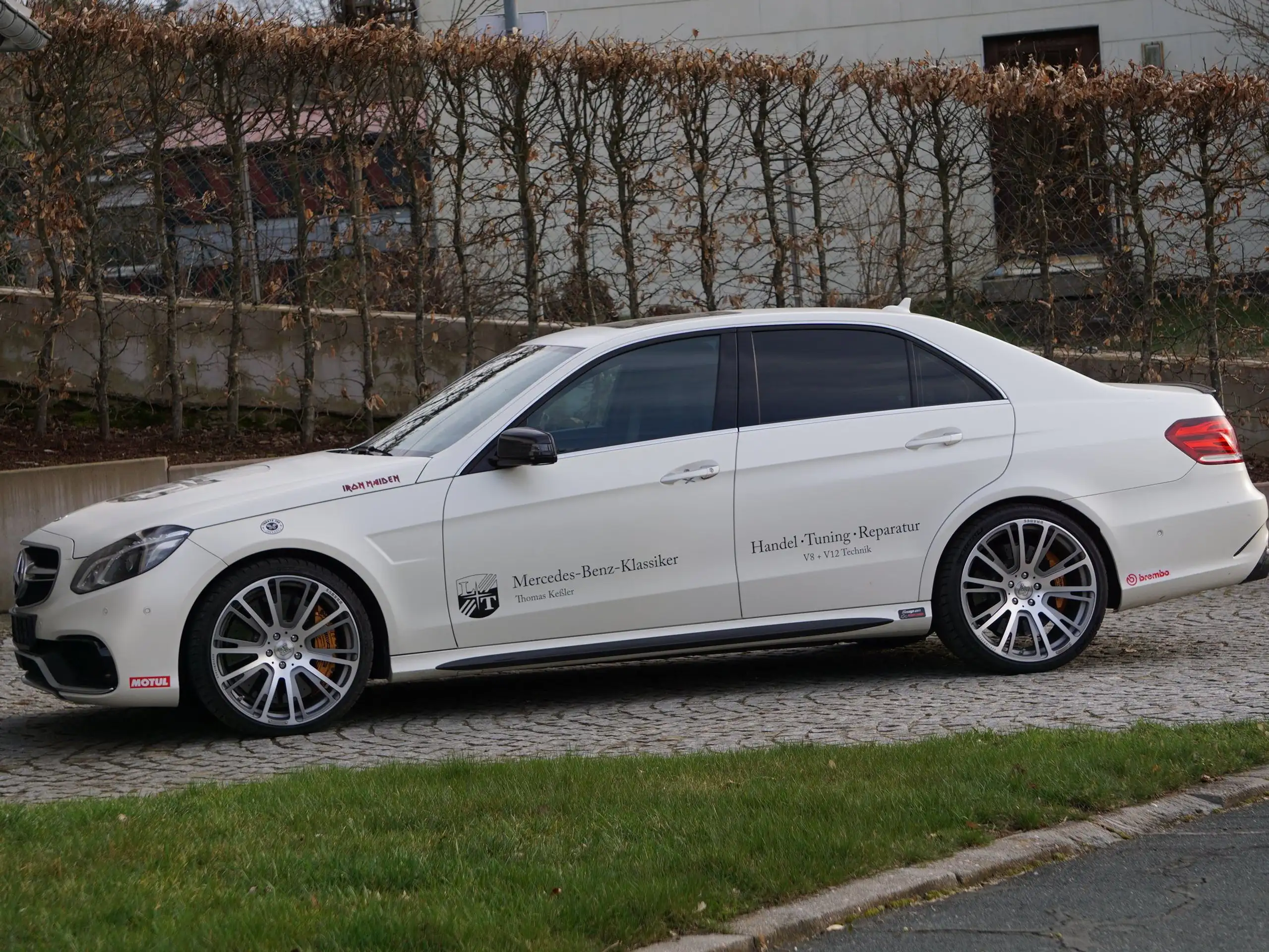 Mercedes-Benz - E 63 AMG