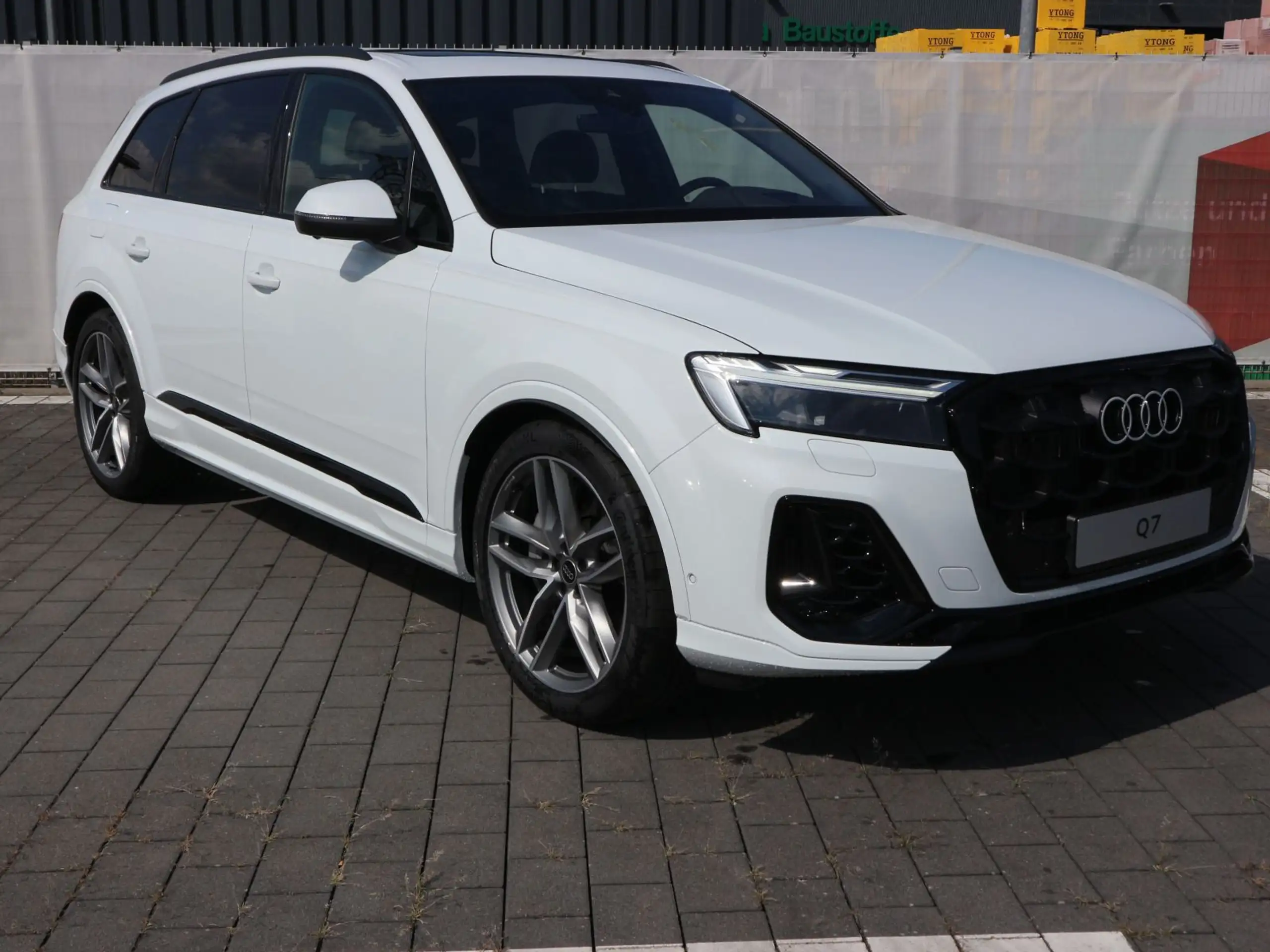 Audi - Q7